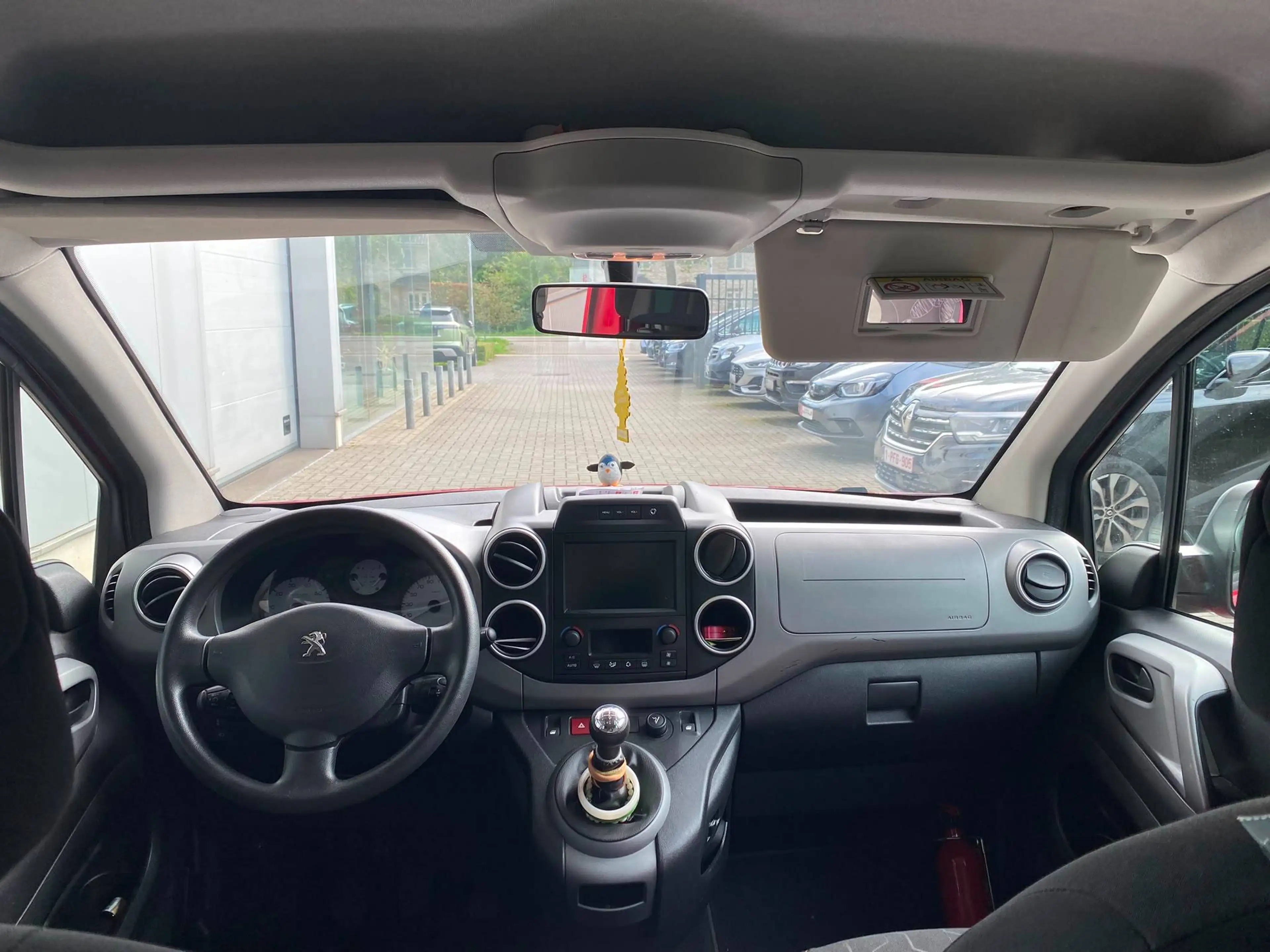 Peugeot Partner Partner 1.2 PureTech Active S — photo 11