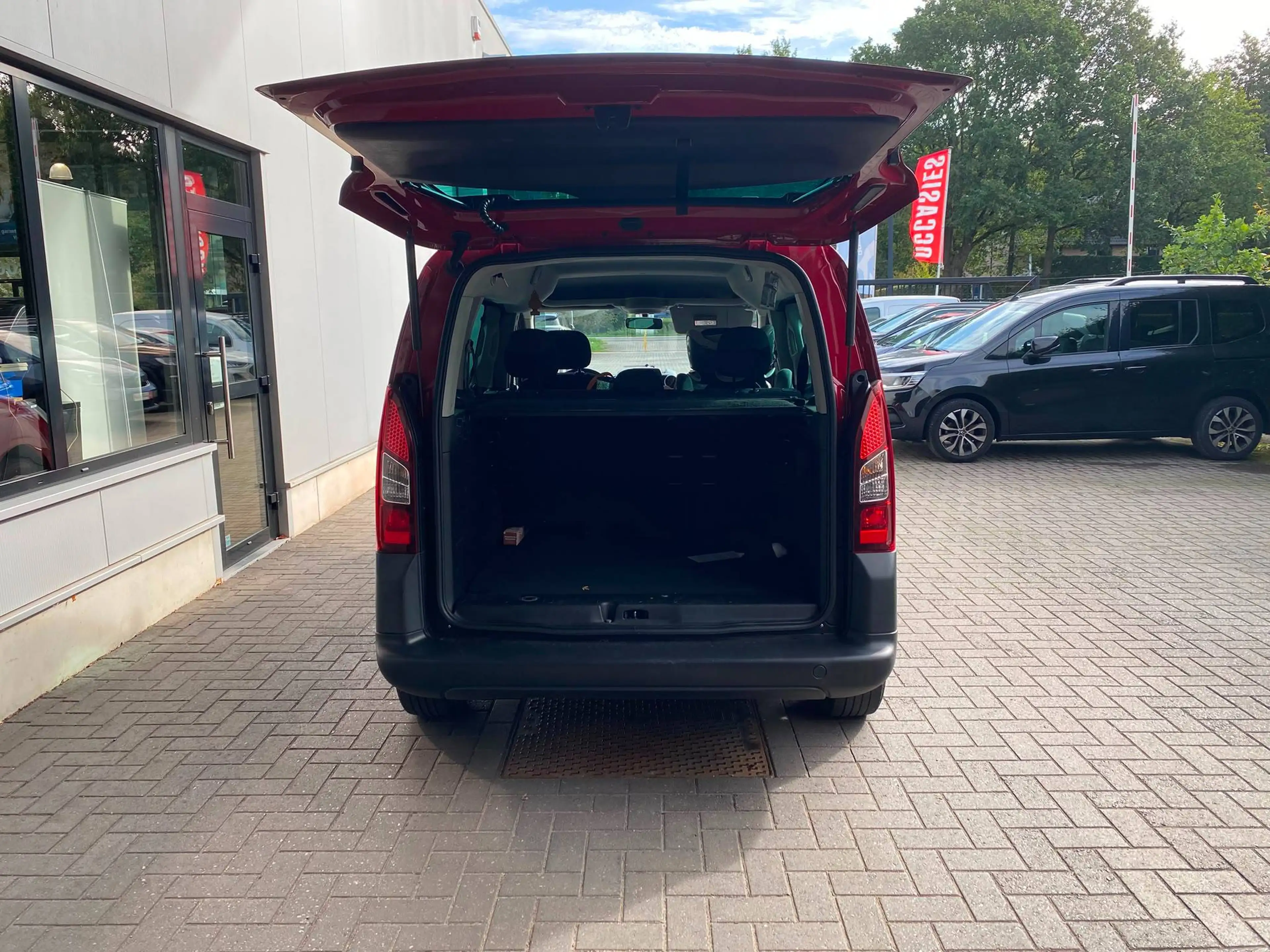 Peugeot Partner Partner 1.2 PureTech Active S — photo 8