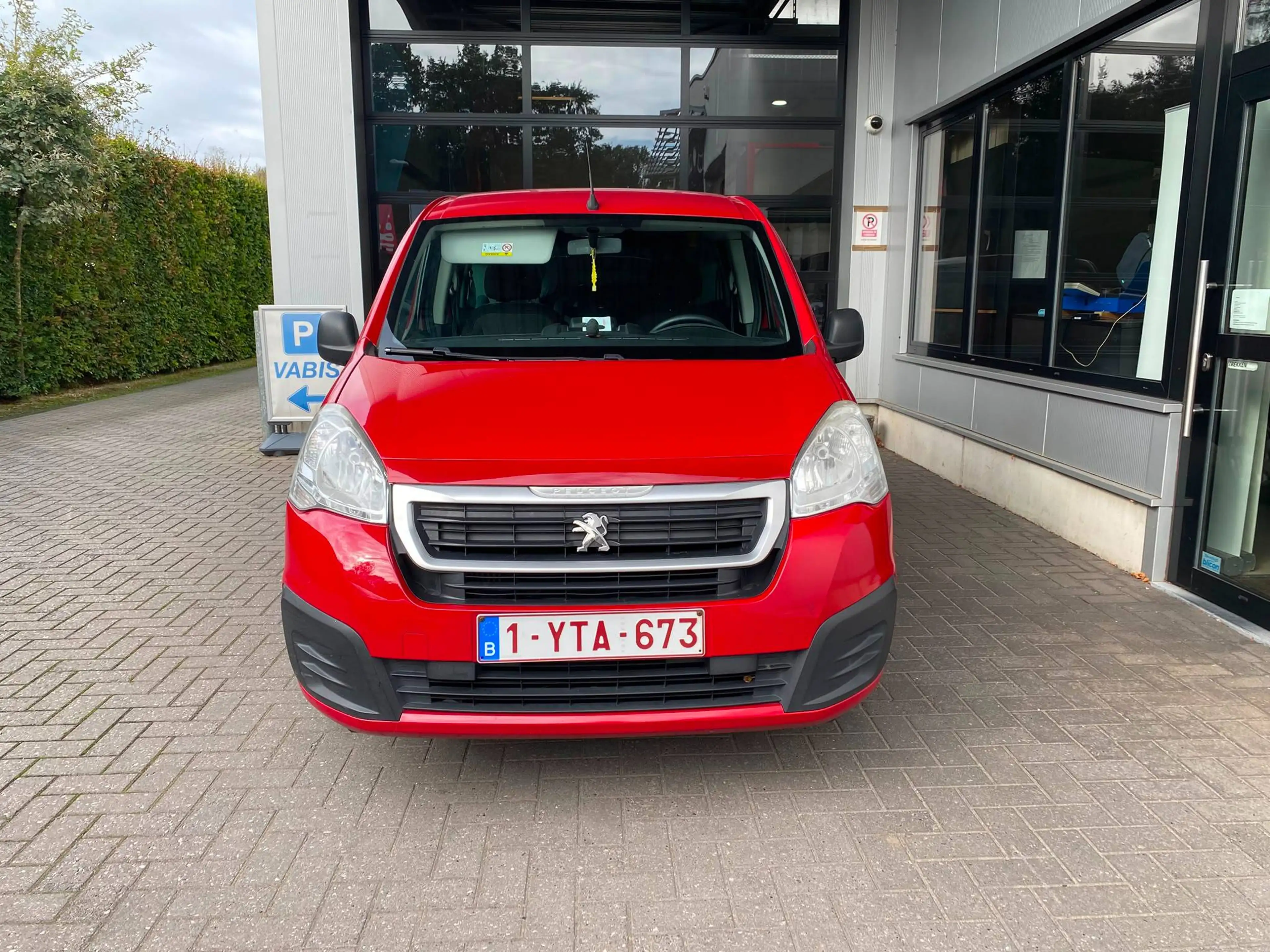 Peugeot Partner Partner 1.2 PureTech Active S — photo 2