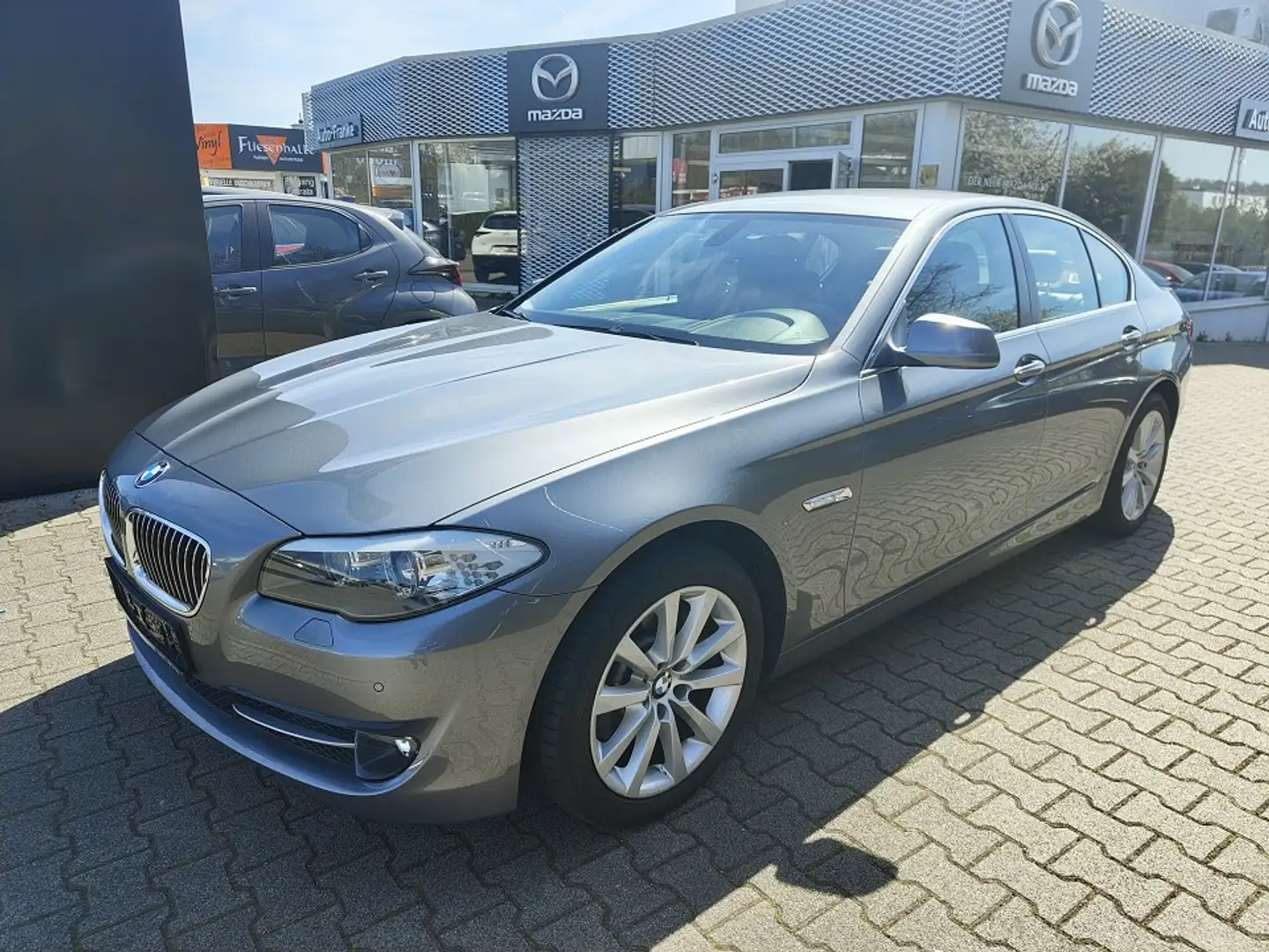 BMW 530 i Grijs - 1