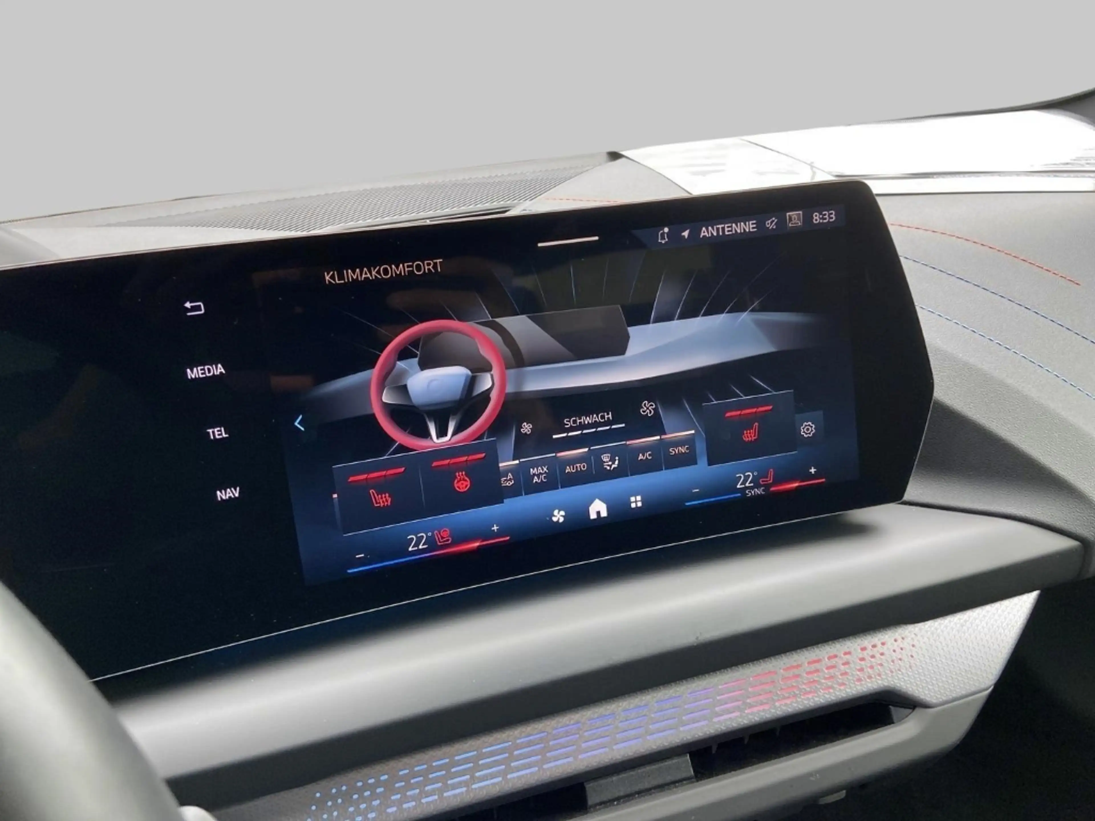 BMW 220 Gran Coupe Sportpaket HUD AD El. Panodach Panorama — photo 12