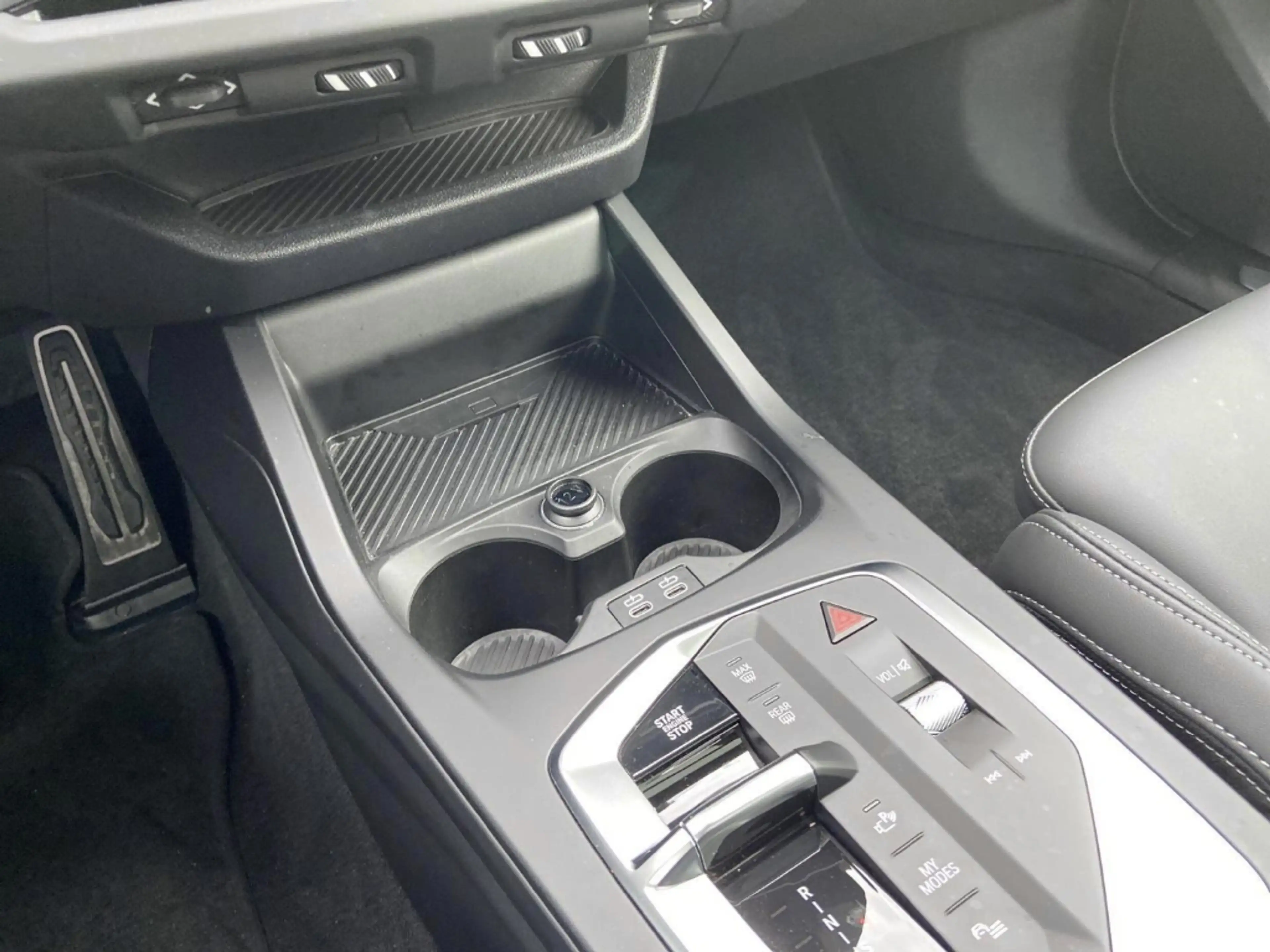 BMW 220 Gran Coupe Sportpaket HUD AD El. Panodach Panorama — photo 13