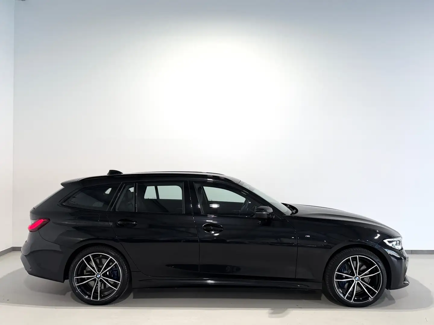 BMW 330 e xDrive G21 Aut/M-Sport/HEAD-UP/Laser/ACC/Memory Schwarz - 2