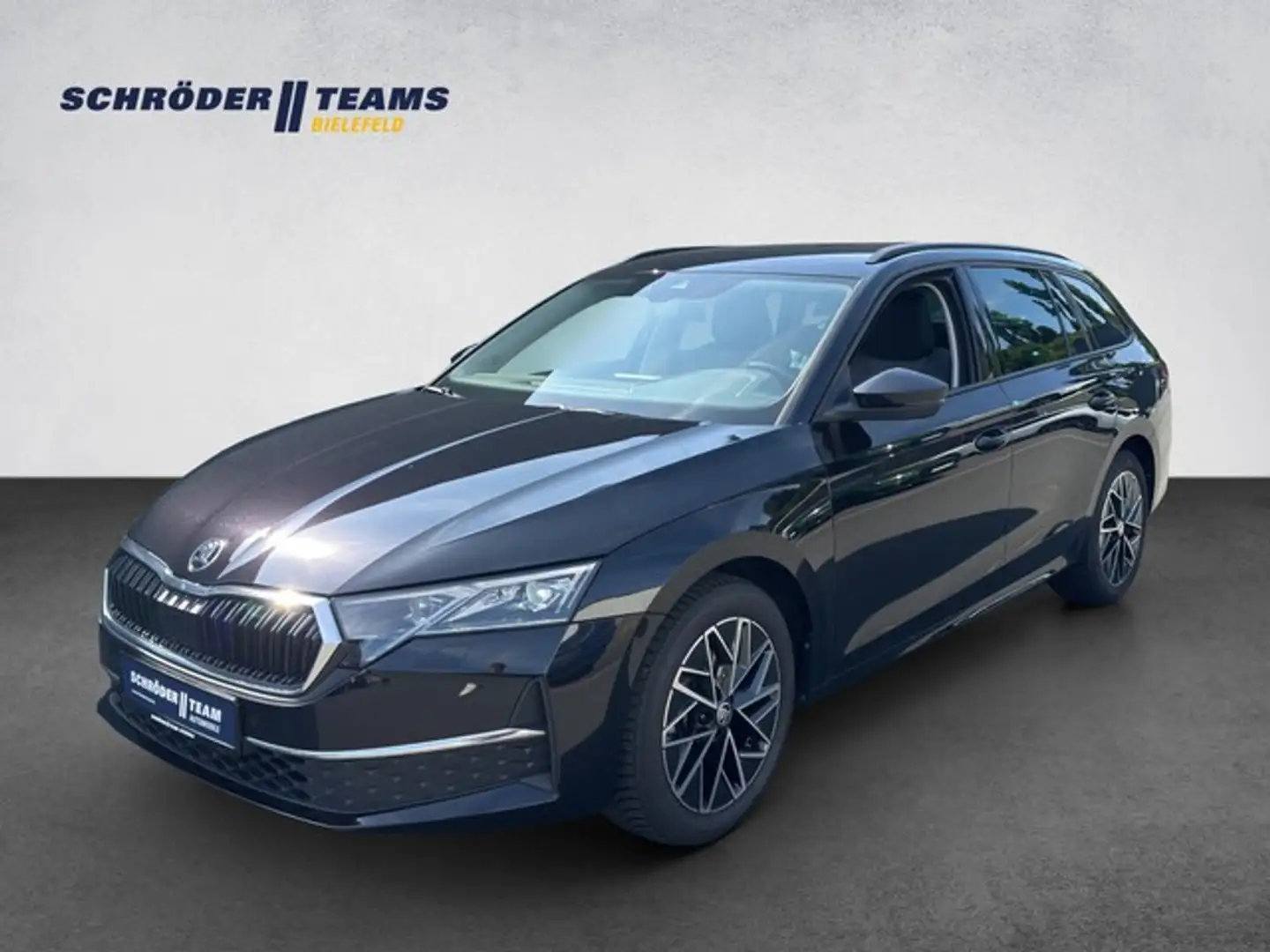 Skoda Octavia Combi 1.5 TSI Selection MATRIX/ACC/VIRTUAL Schwarz - 1
