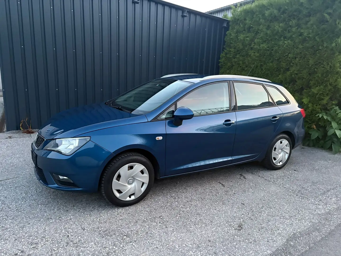 SEAT Ibiza ST Chili 1.2 TSI **1HAND** Azul - 2