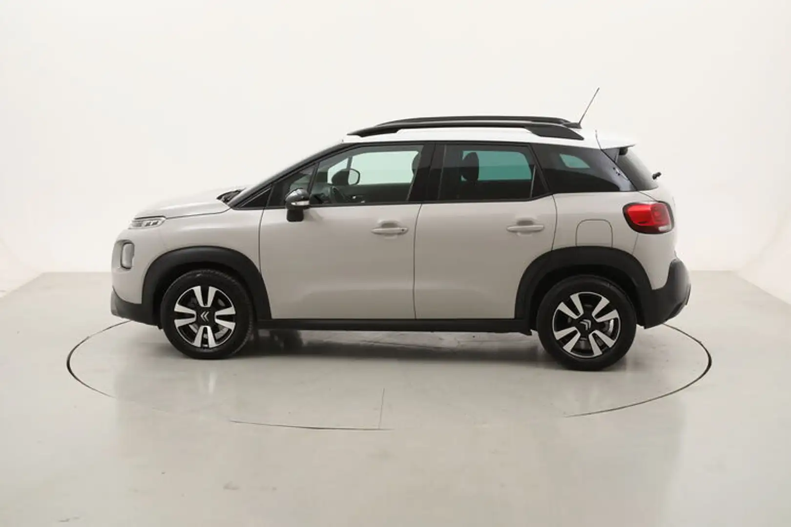 Citroen C3 Aircross Shine EAT6 1.5 Diesel 120CV Beige - 2