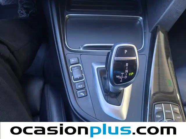 BMW 4 Series view 5