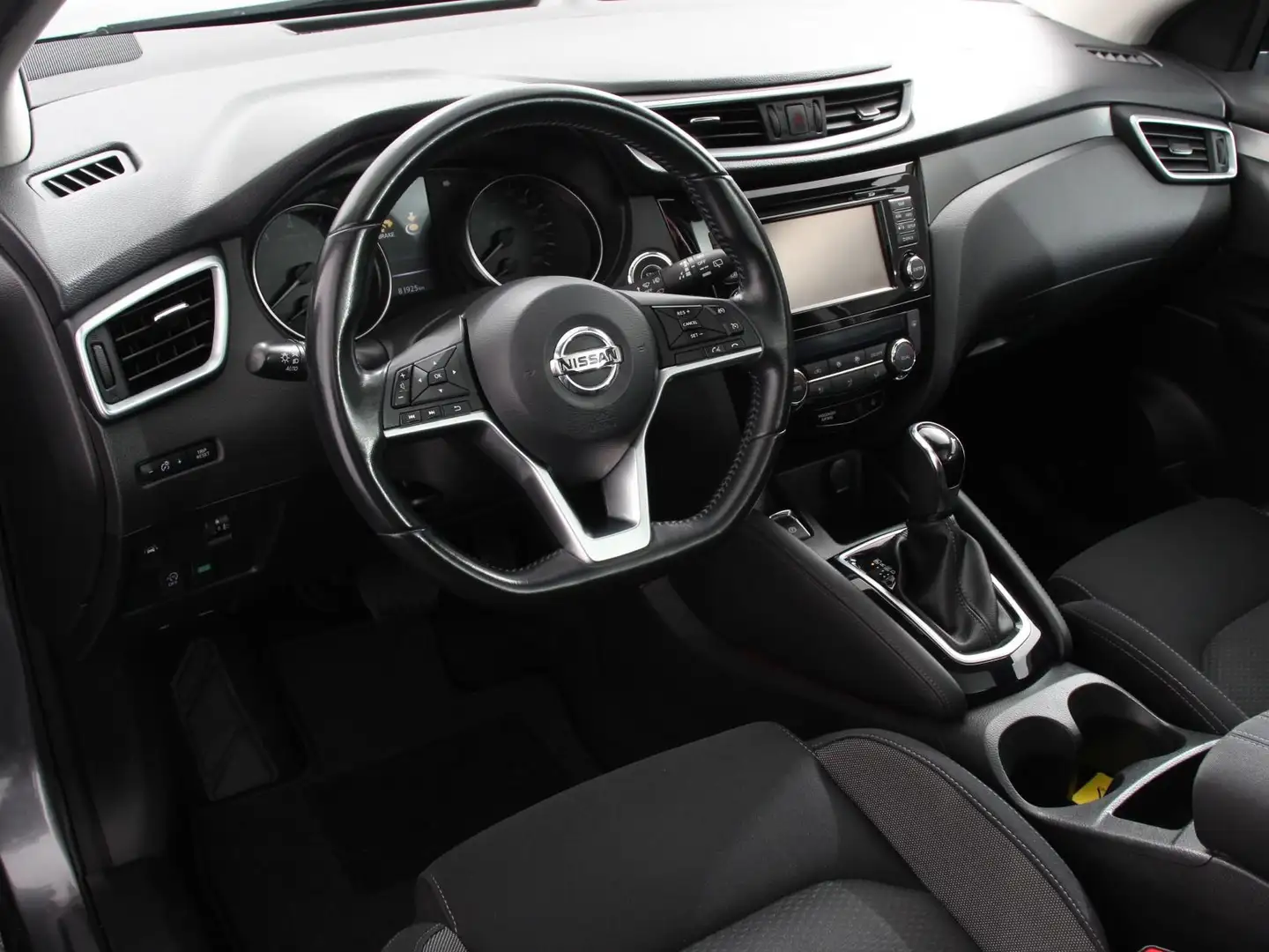 Nissan Qashqai 1.2 Automaat N-Connecta Design pakket | Panorama d Grau - 2