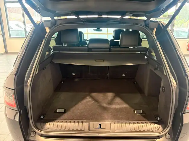 Land Rover Range Rover Sport view 6