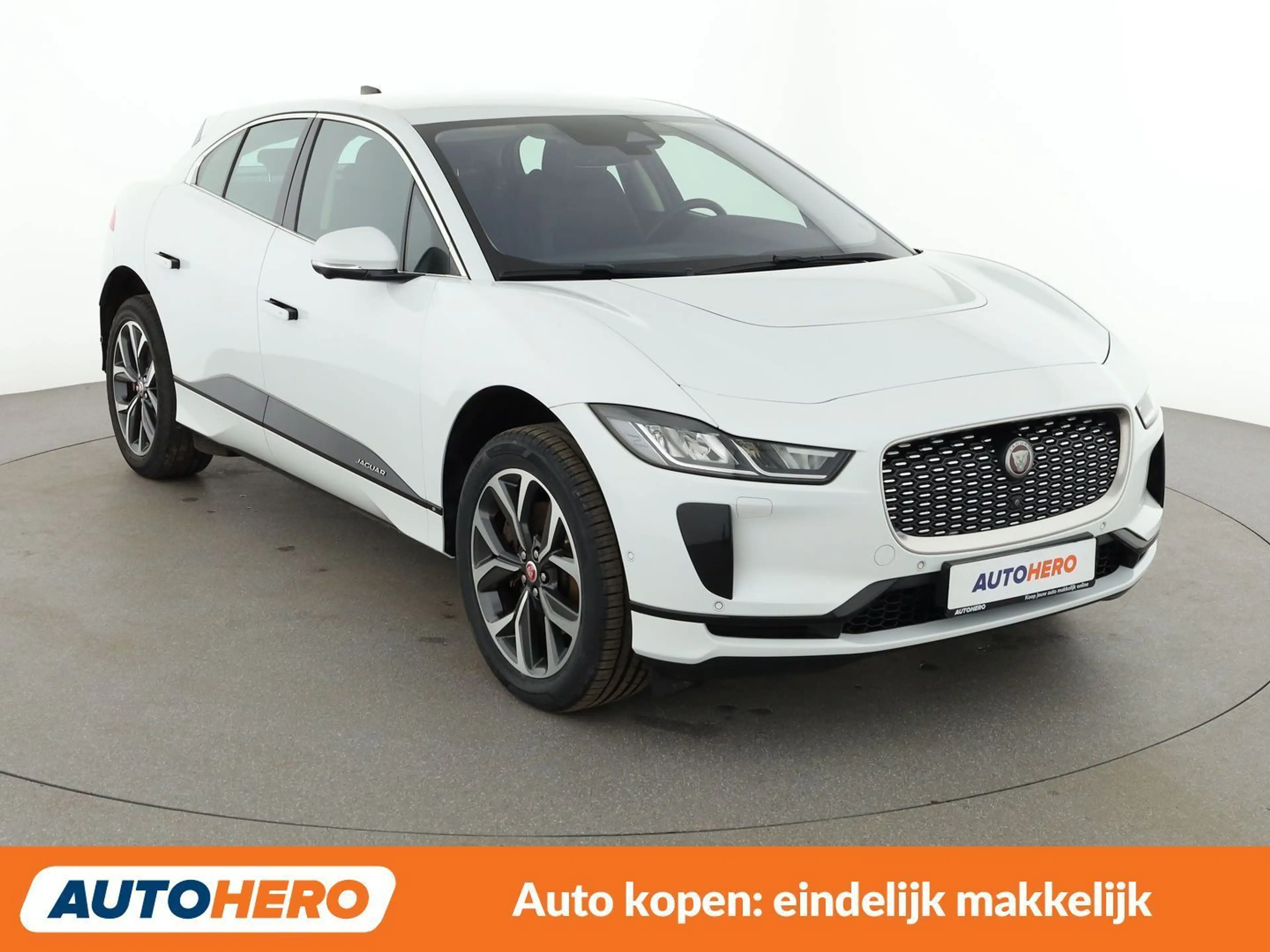Jaguar I-Pace EV320 SE — photo 8