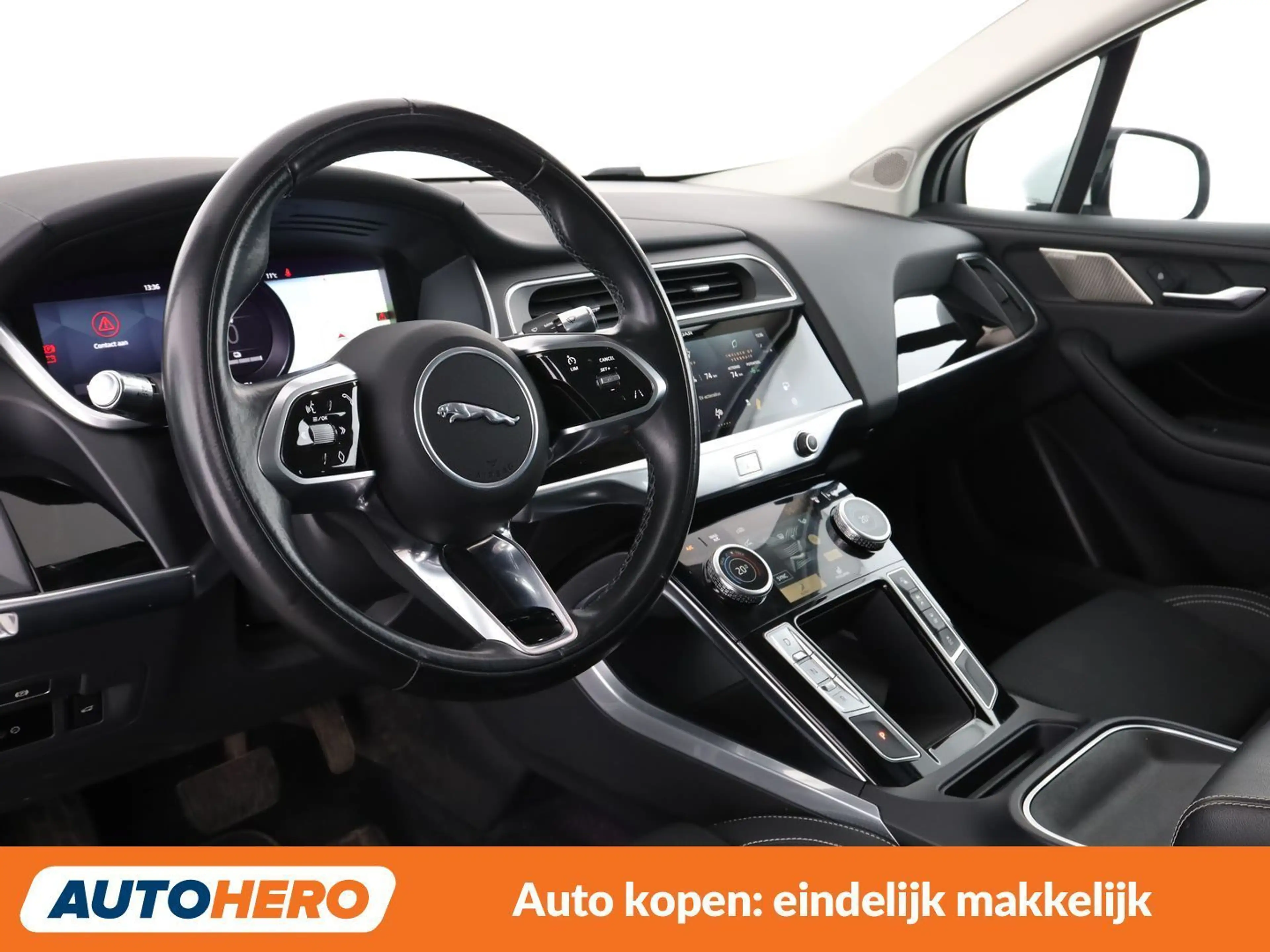 Jaguar I-Pace EV320 SE — photo 11