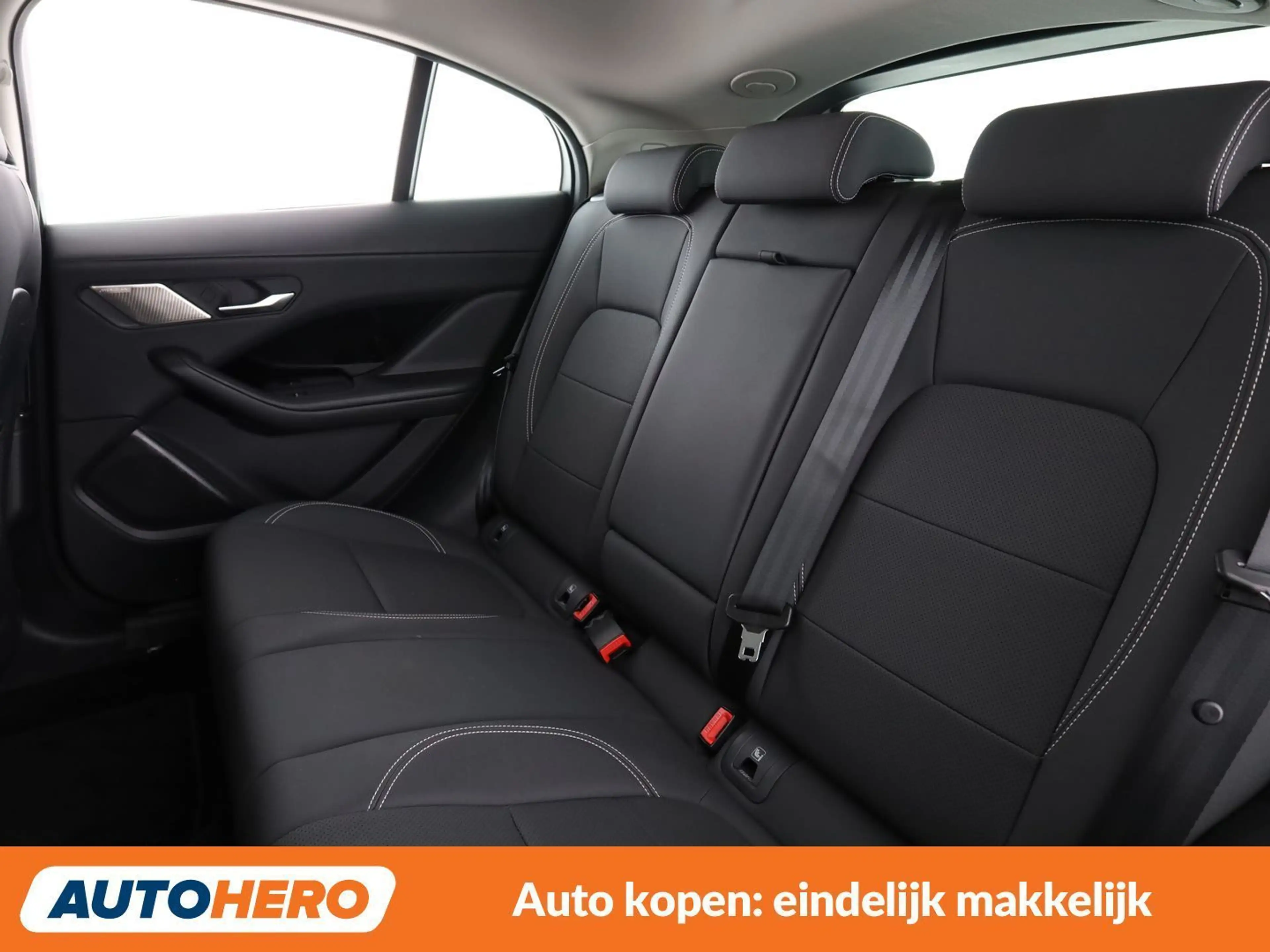 Jaguar I-Pace EV320 SE — photo 14