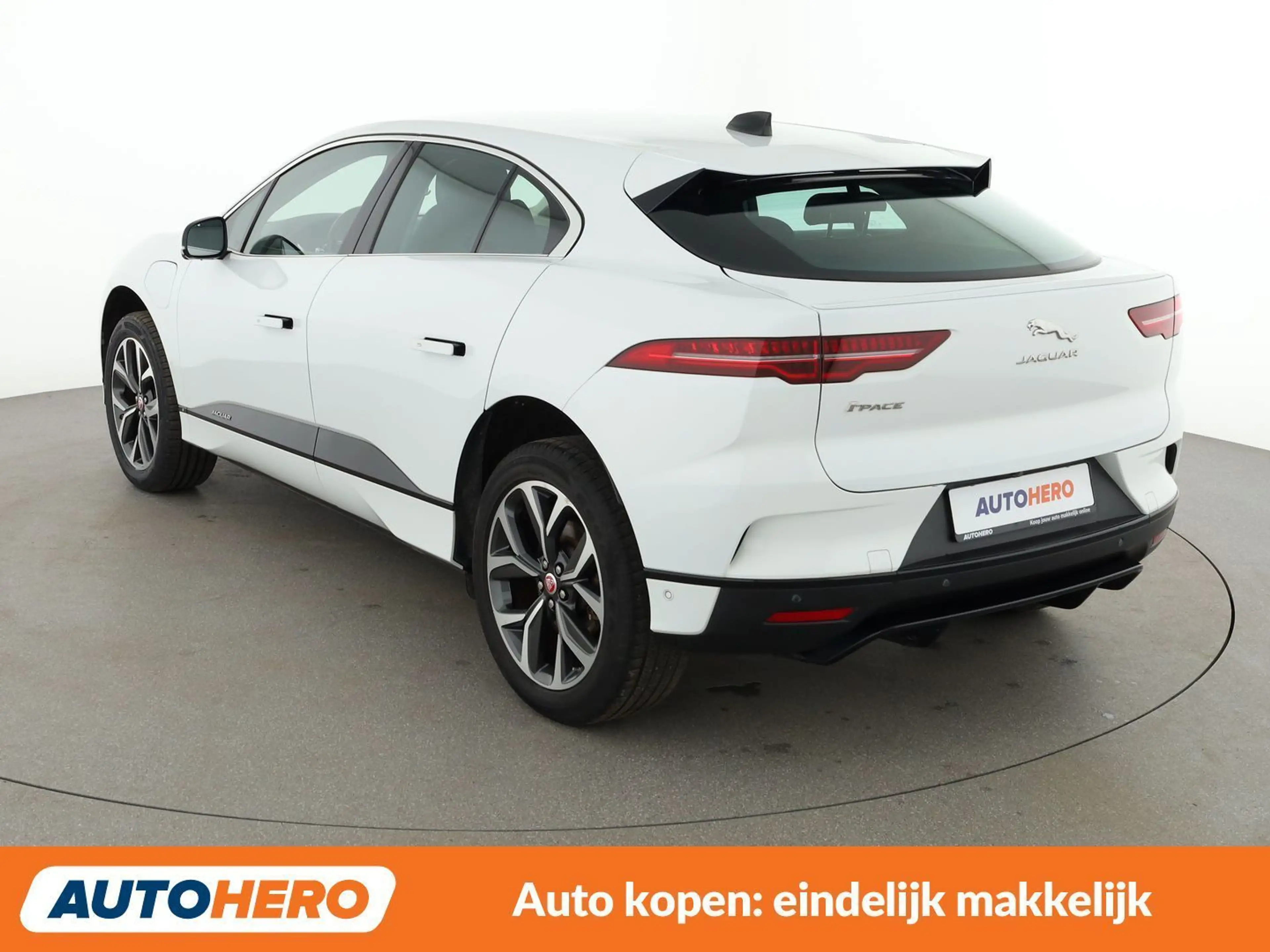 Jaguar I-Pace EV320 SE — photo 4
