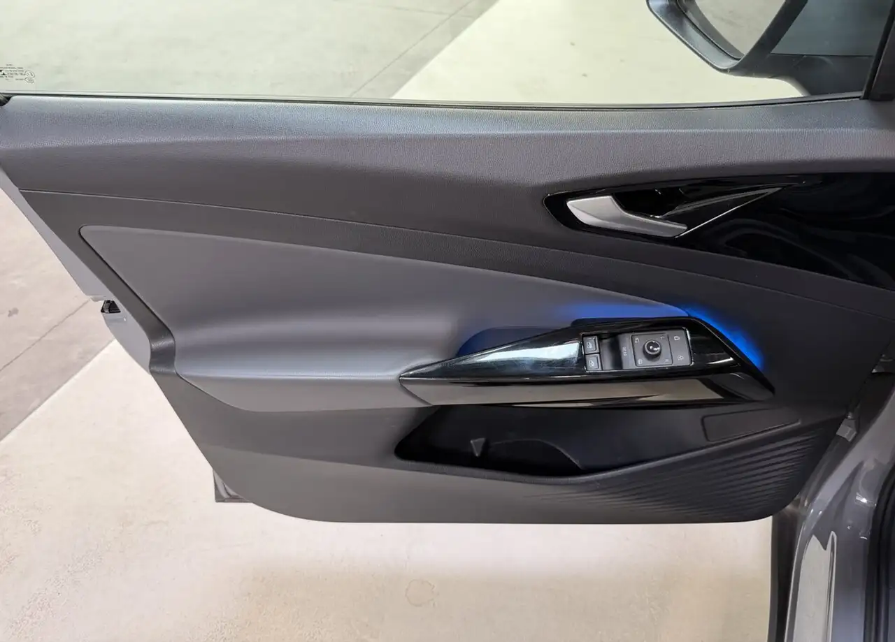 Volkswagen ID.4 Pure 52 kWh Apple CarPlay SoH 87% Range 3..., миниатюра 18