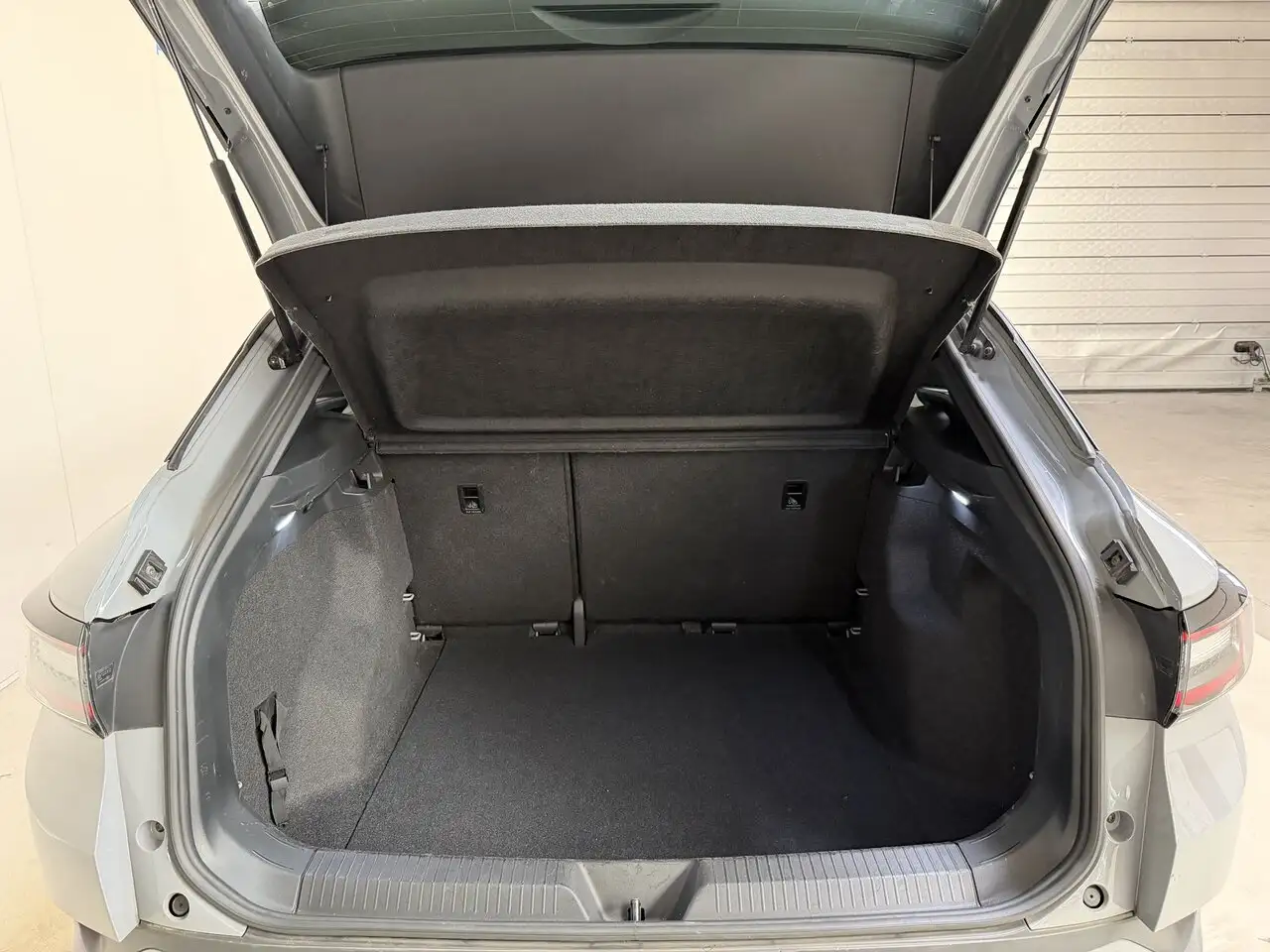 Volkswagen ID.4 Pure 52 kWh Apple CarPlay SoH 87% Range 3..., миниатюра 19