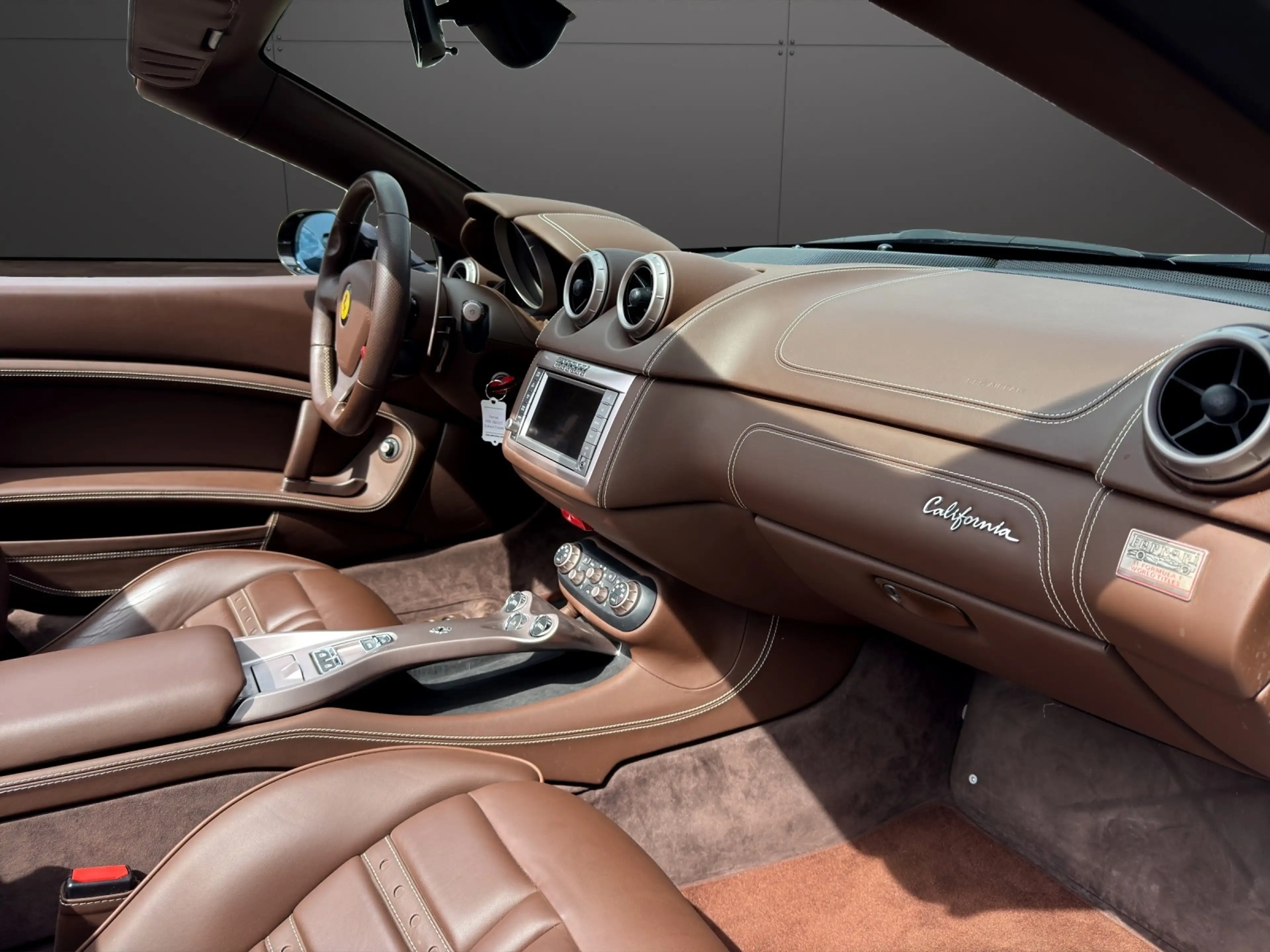 Ferrari California **Sonderfinanzierung 999,-** — photo 11