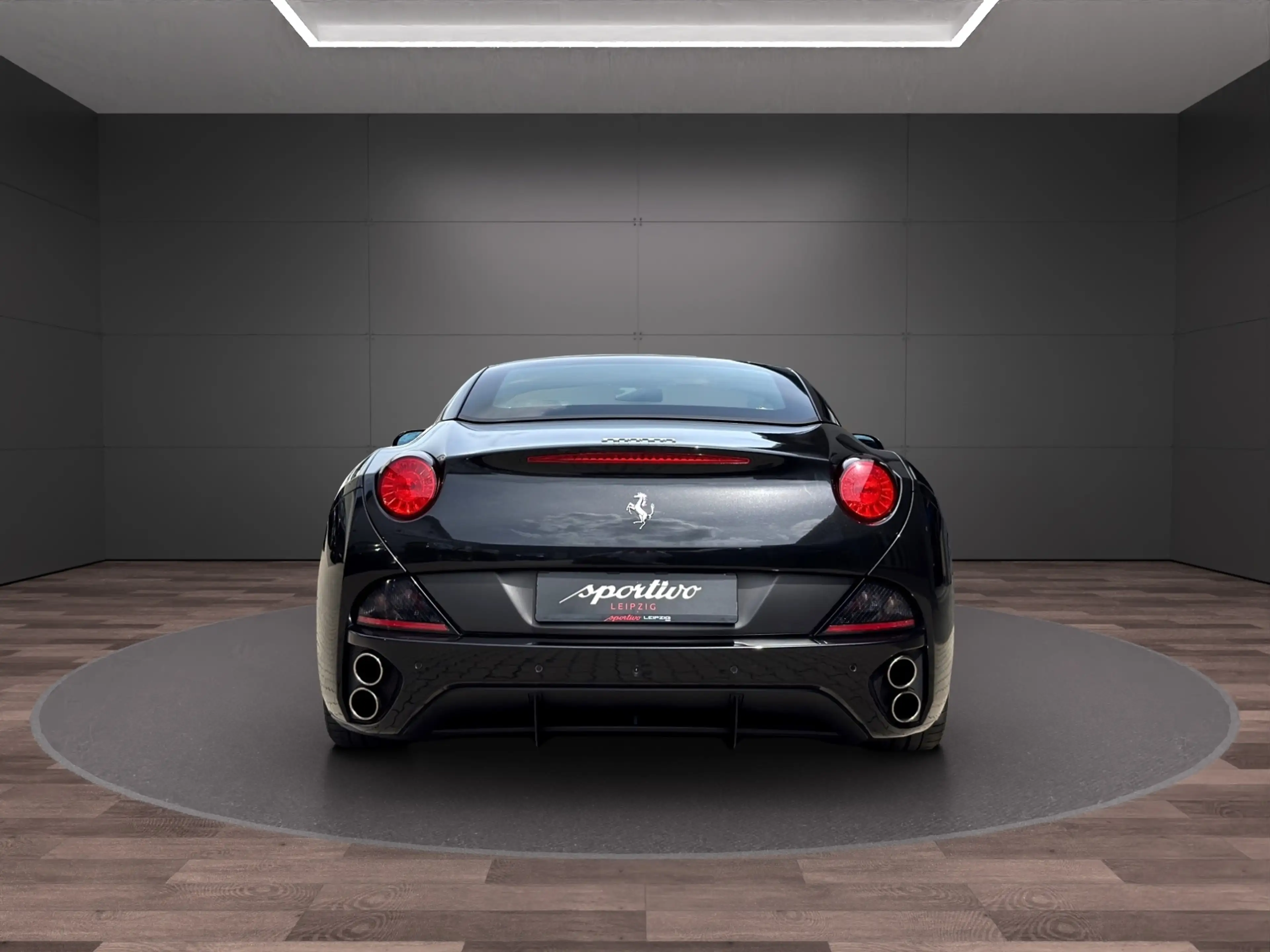 Ferrari California **Sonderfinanzierung 999,-** — photo 6