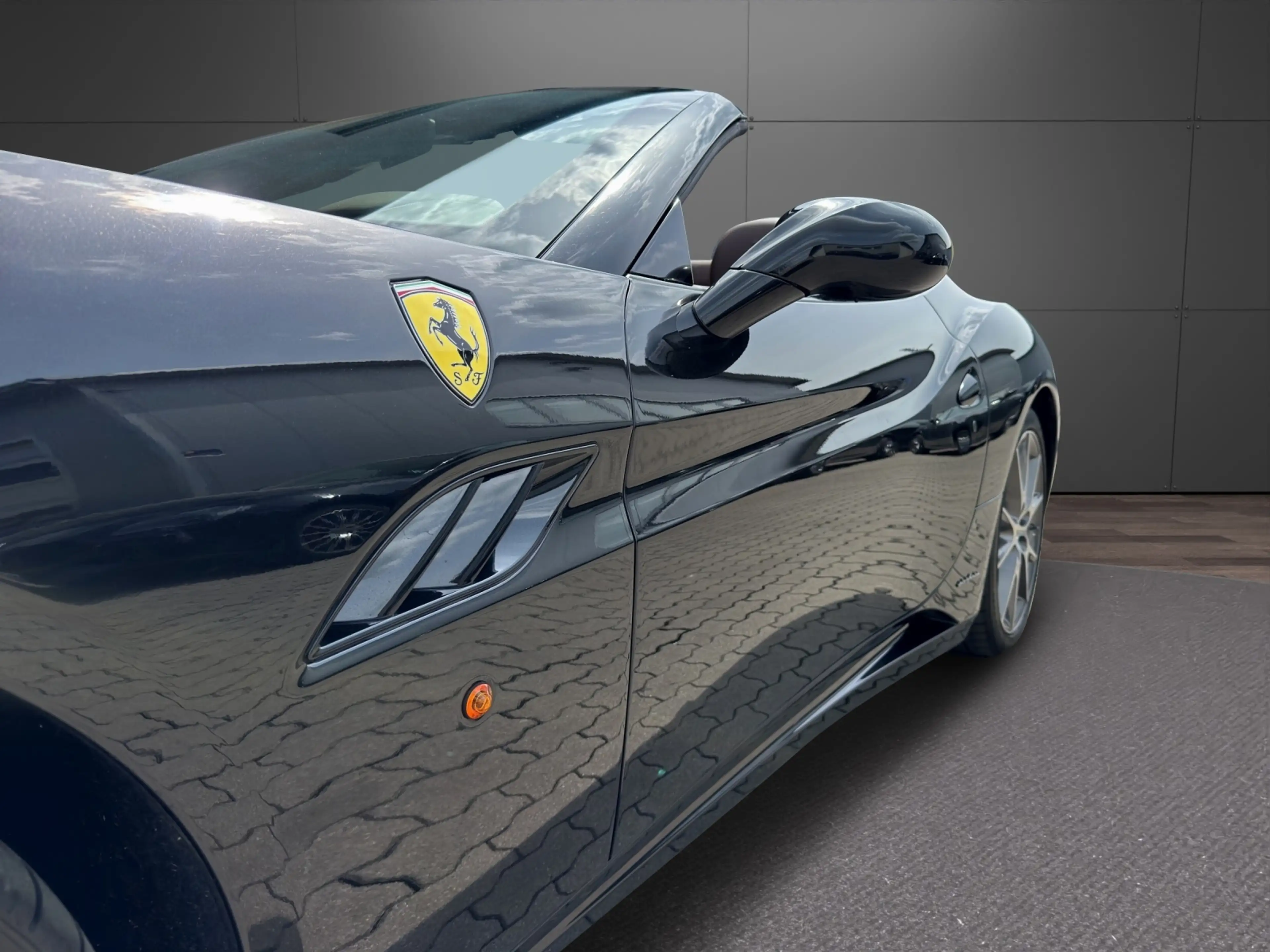 Ferrari California **Sonderfinanzierung 999,-** — photo 8