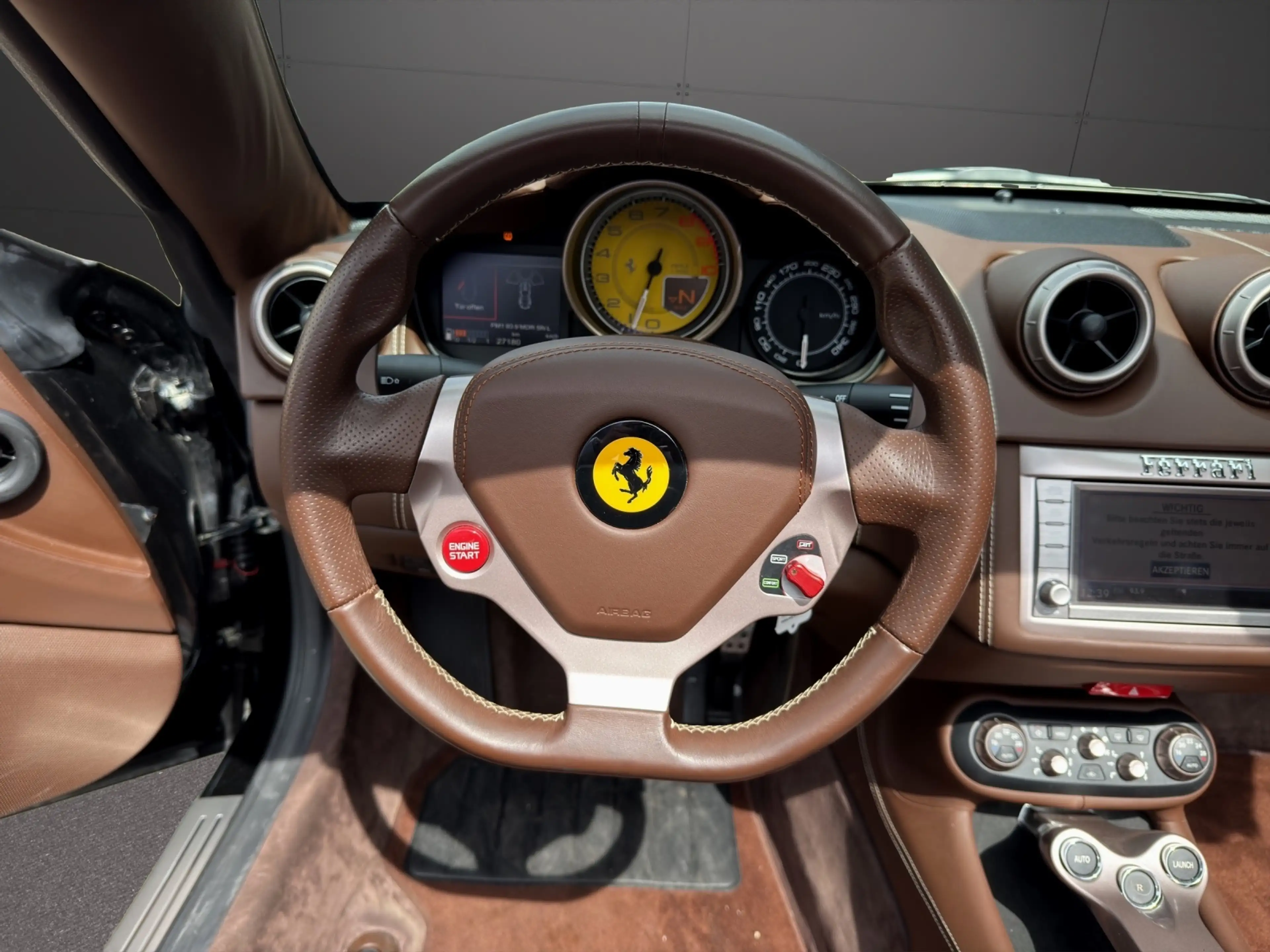 Ferrari California **Sonderfinanzierung 999,-** — photo 9