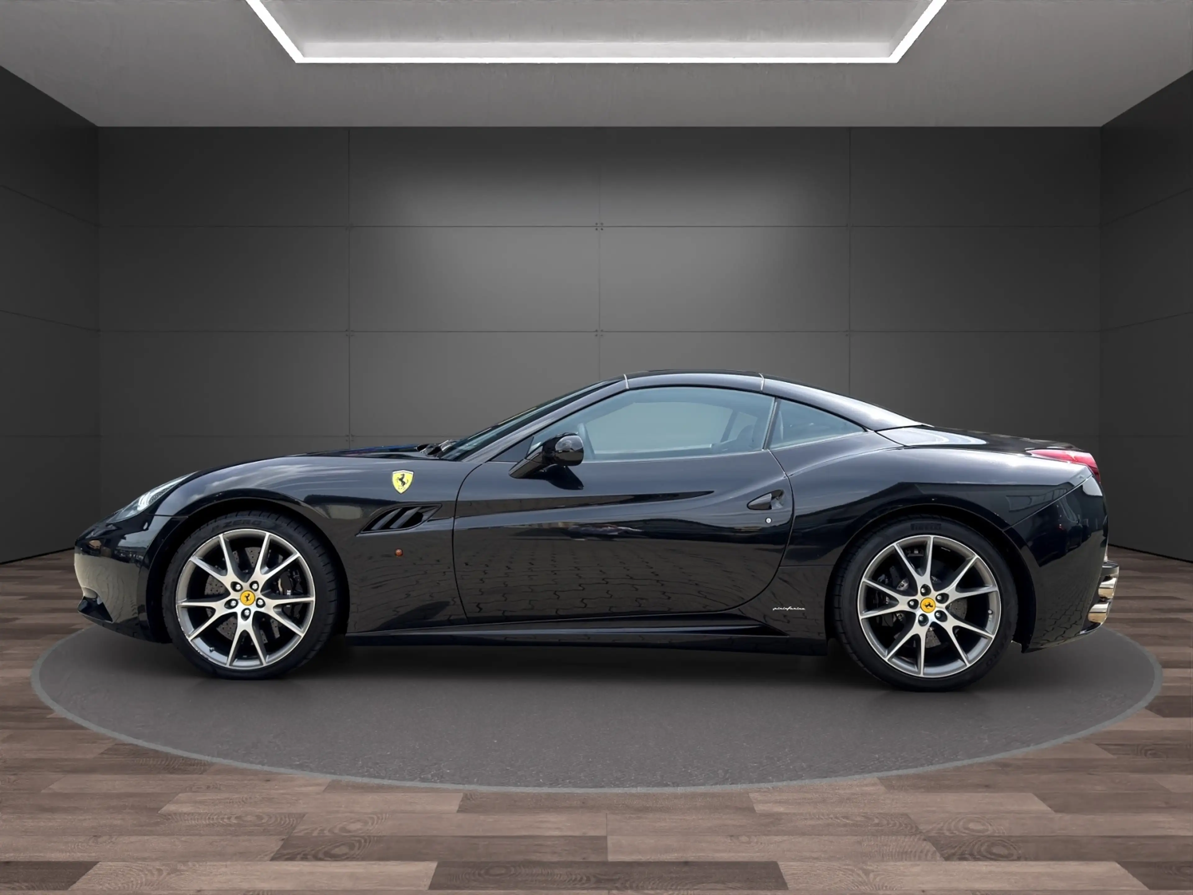 Ferrari California **Sonderfinanzierung 999,-** — photo 3