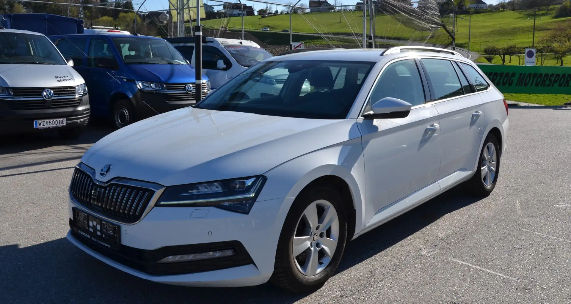 Skoda Superb Superb Kombi 2,0 TDI DSG MATRIX VIRTUAL ST-HZ 1.B Weiß - 2