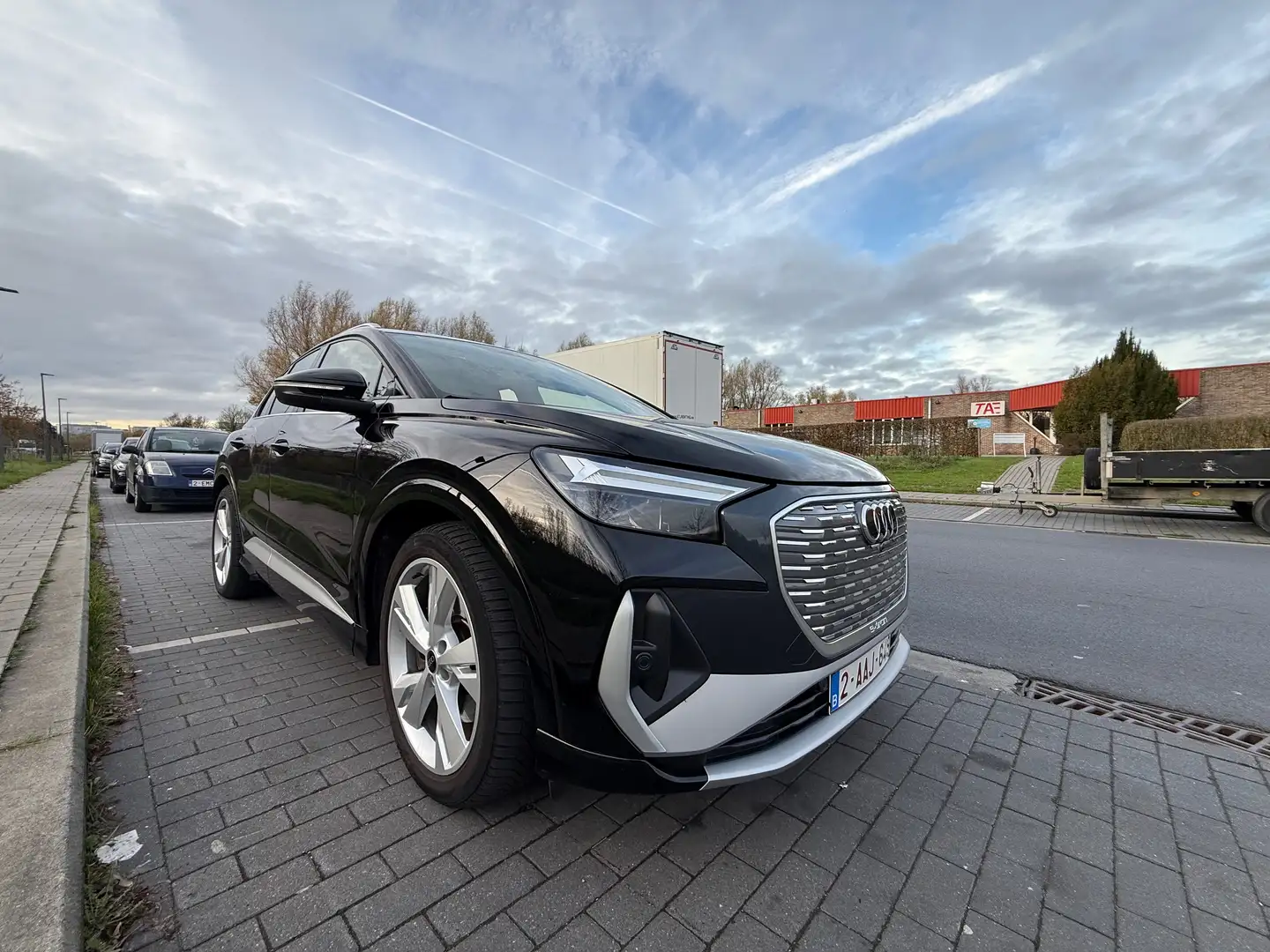 Audi Q4 e-tron 82 kWh 40 S line,150kw.,C.T.+Car-Pass,Carnet Audi! Noir - 1