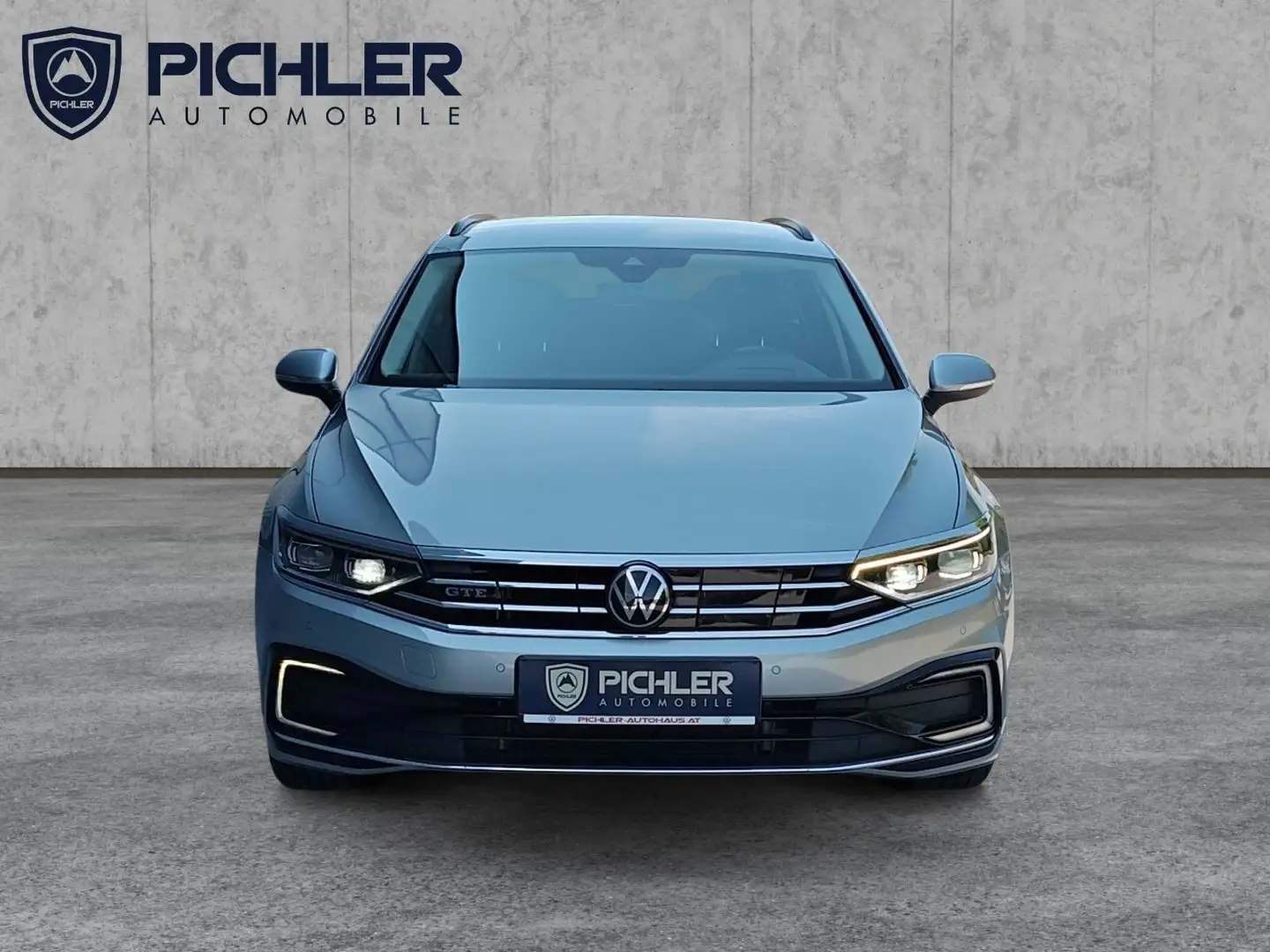 Volkswagen Passat Variant GTE Silber - 2