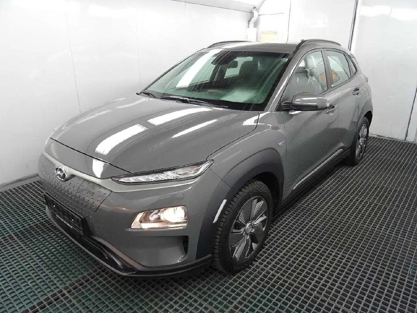Hyundai KONA Trend Elektro 2WD Grau - 1