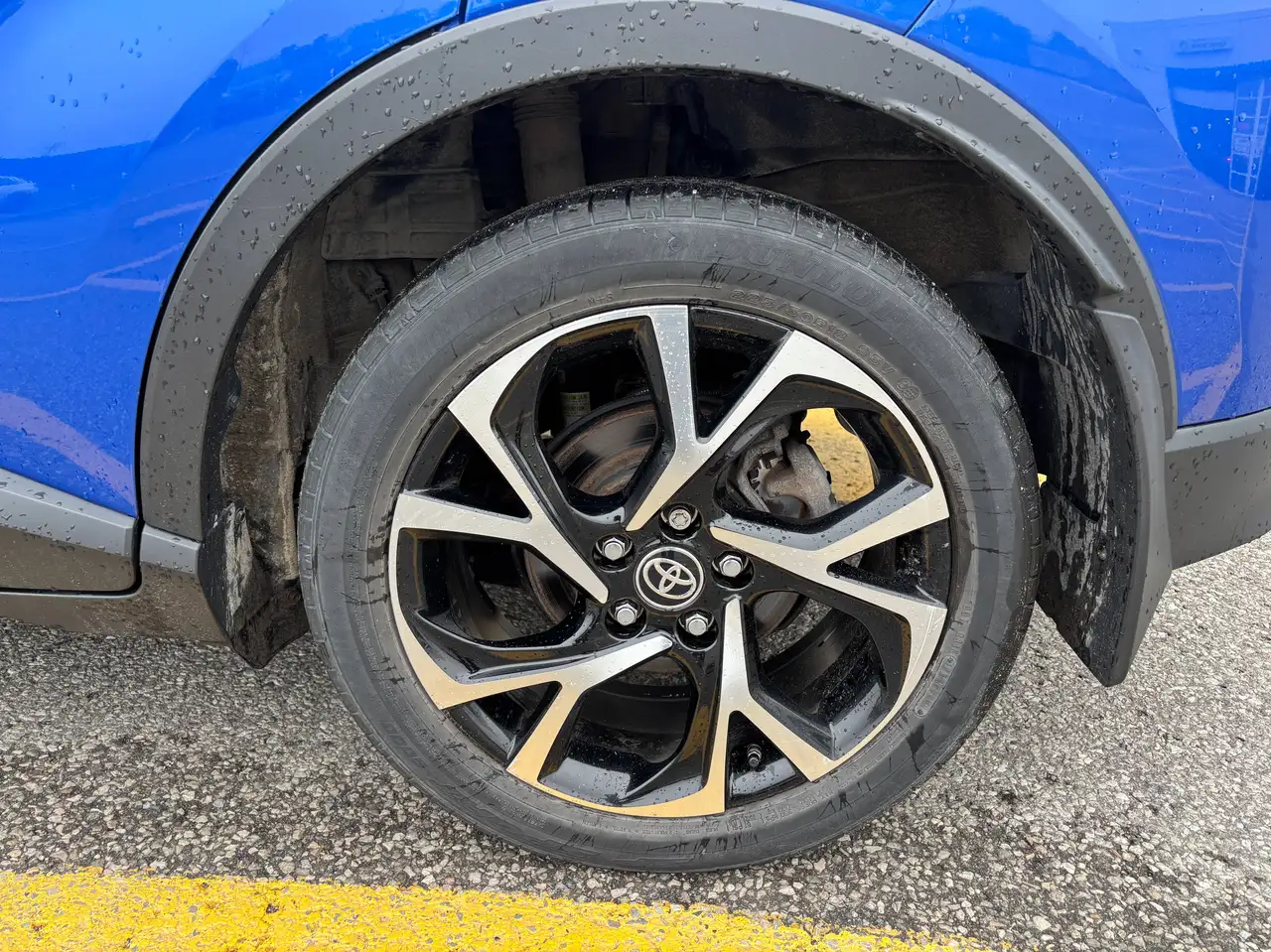 Toyota C-HR снимка Toyota C-HR
