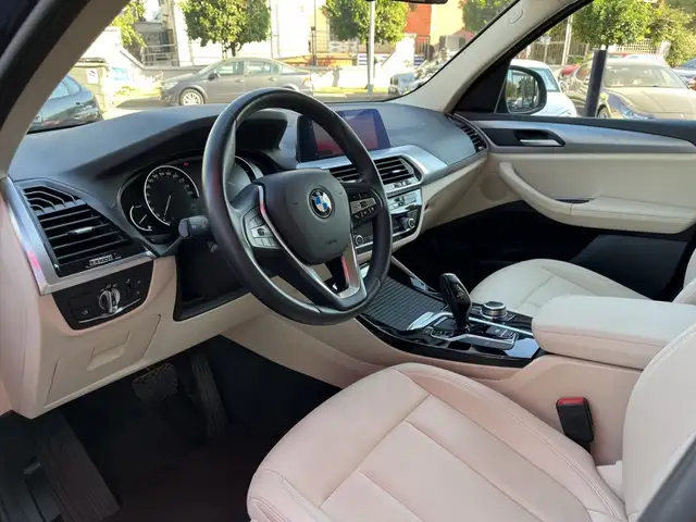 BMW X3 view 14