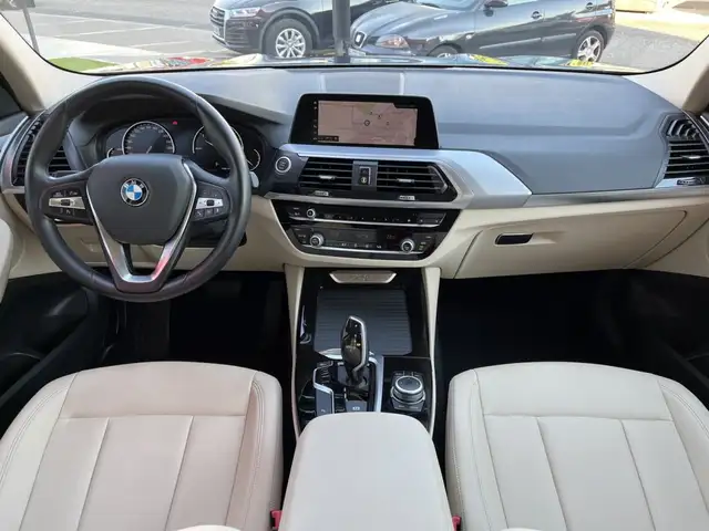BMW X3 view 13