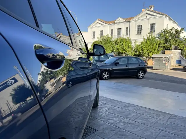 BMW X3 view 12
