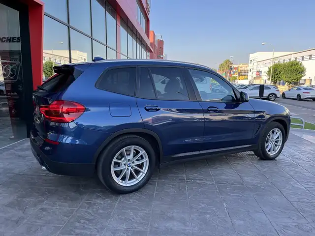BMW X3 view 6