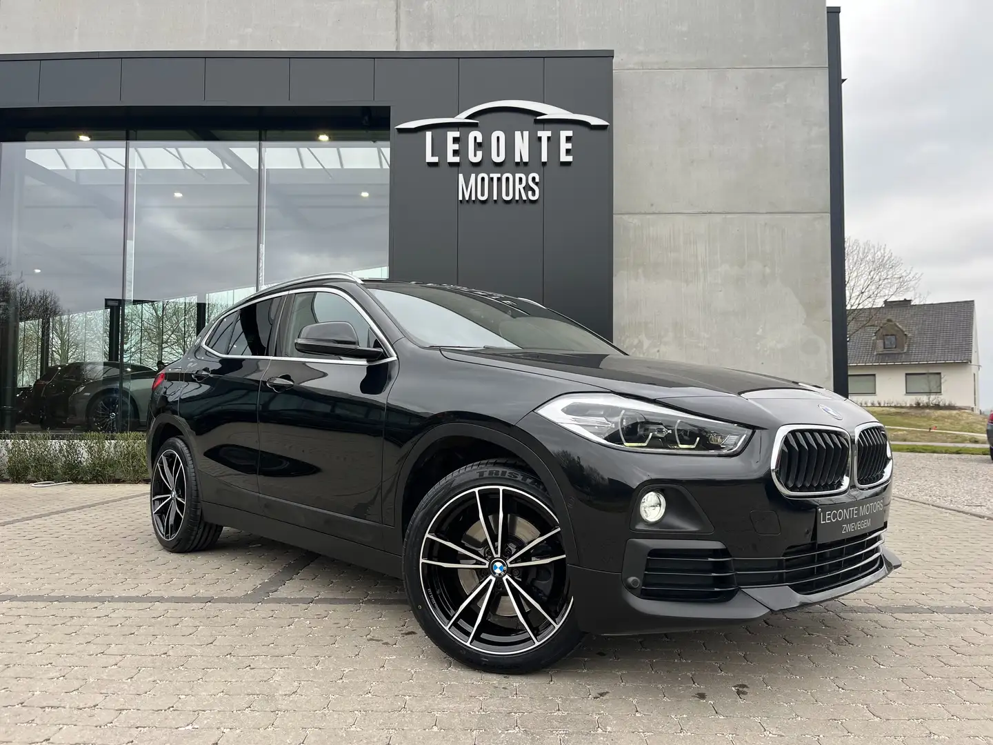 BMW X2 2.0iA sDrive20 Full-LED/HUD/Camera/Sportzetels/... Zwart - 1