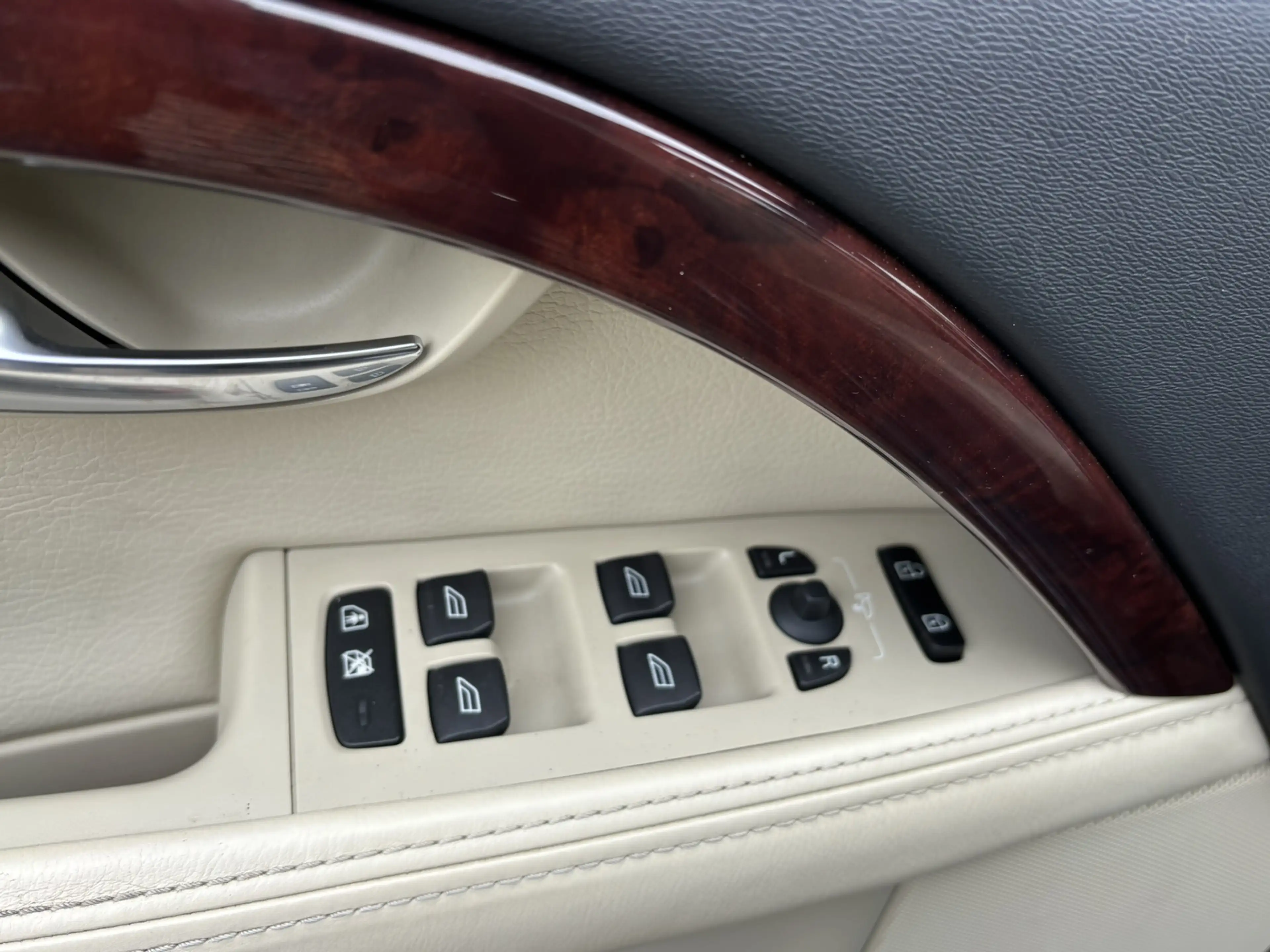 Volvo S80 4.4 V8 AWD Executive ACC Standkachel Model 14 ombo — photo 17