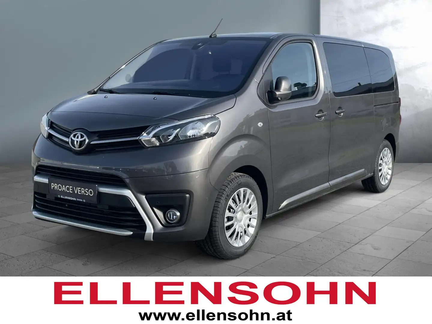 Toyota Proace Verso 2,0 l, 145 Family Medium *Navi, Rückfahrkam Schwarz - 1