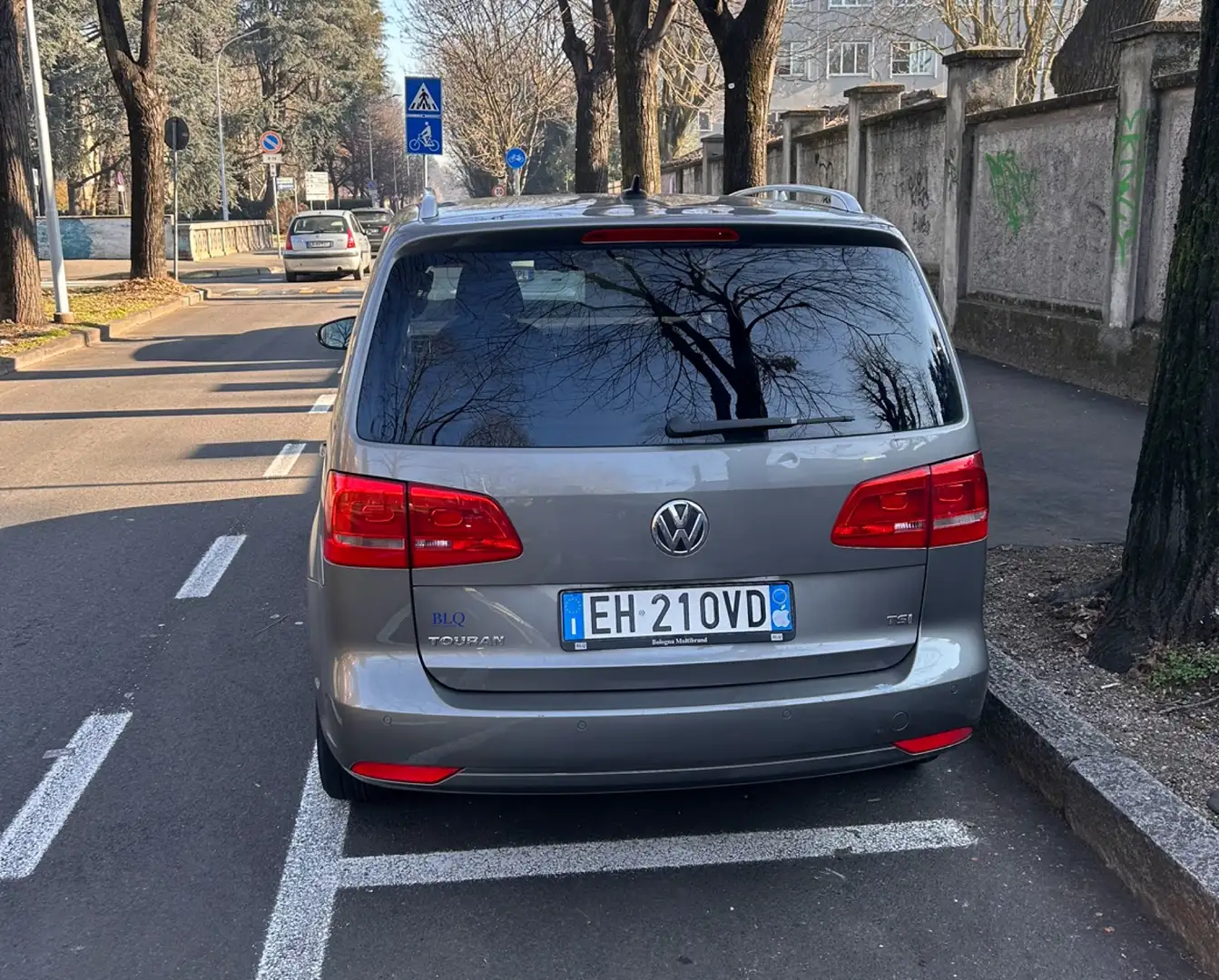Volkswagen Touran 1.4 tsi Highline 140cv dsg - 2