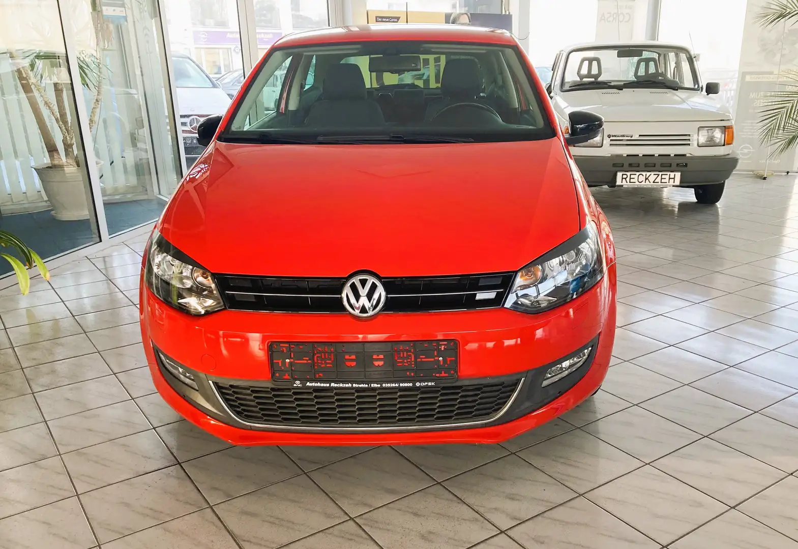 Volkswagen Polo Polo V  3-Türer 1.2 MATCH Rot - 1