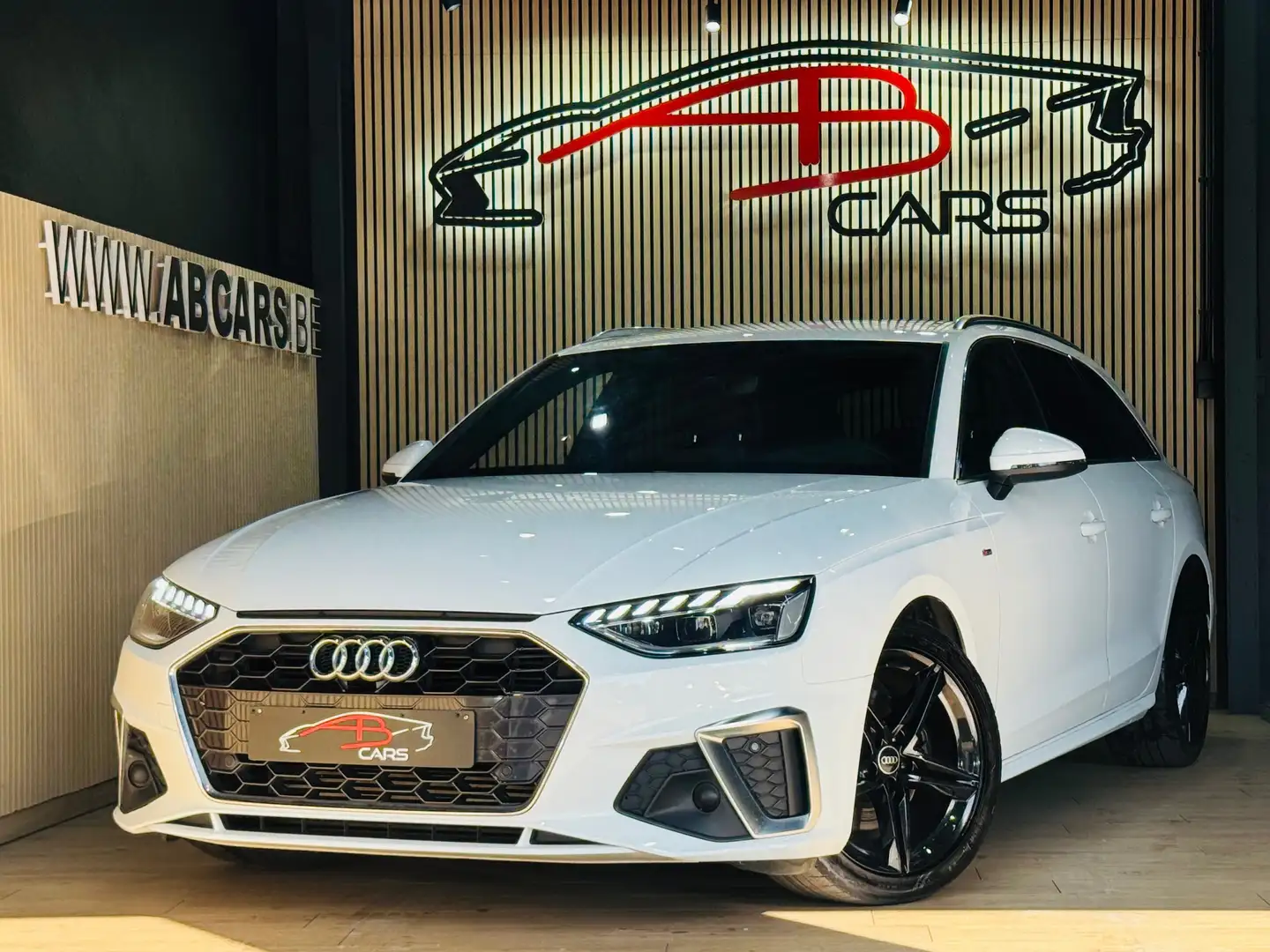 Audi A4 35 TFSI * S LINE * COCKPIT * GAR 12 MOIS * Blanc - 1