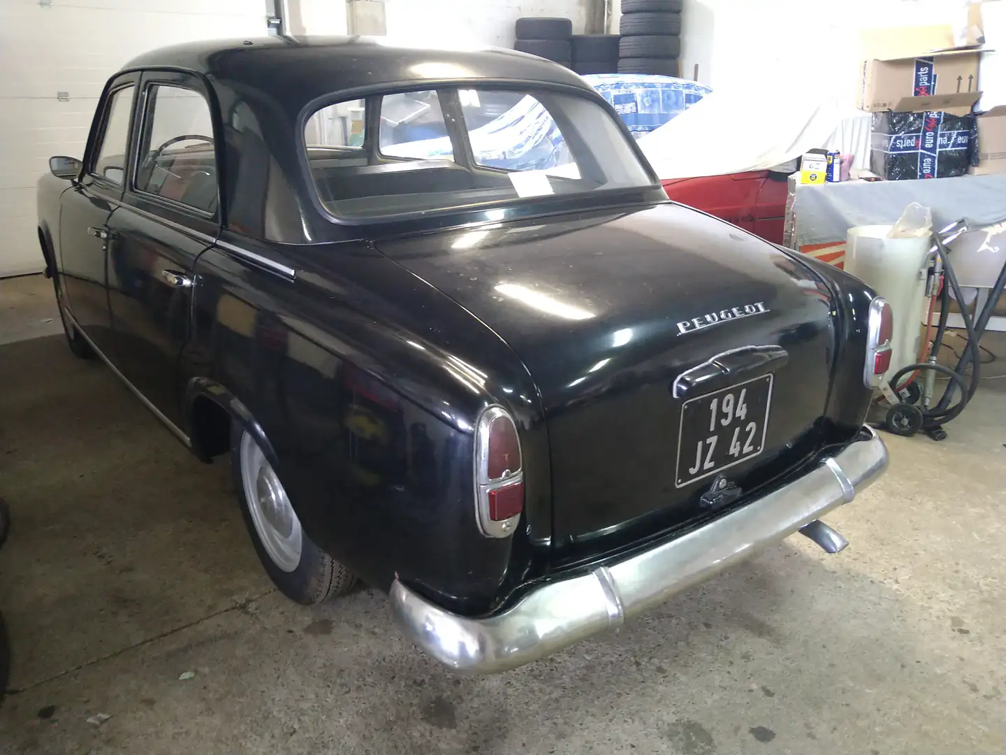 Peugeot 403 7cv Чёрный - 2