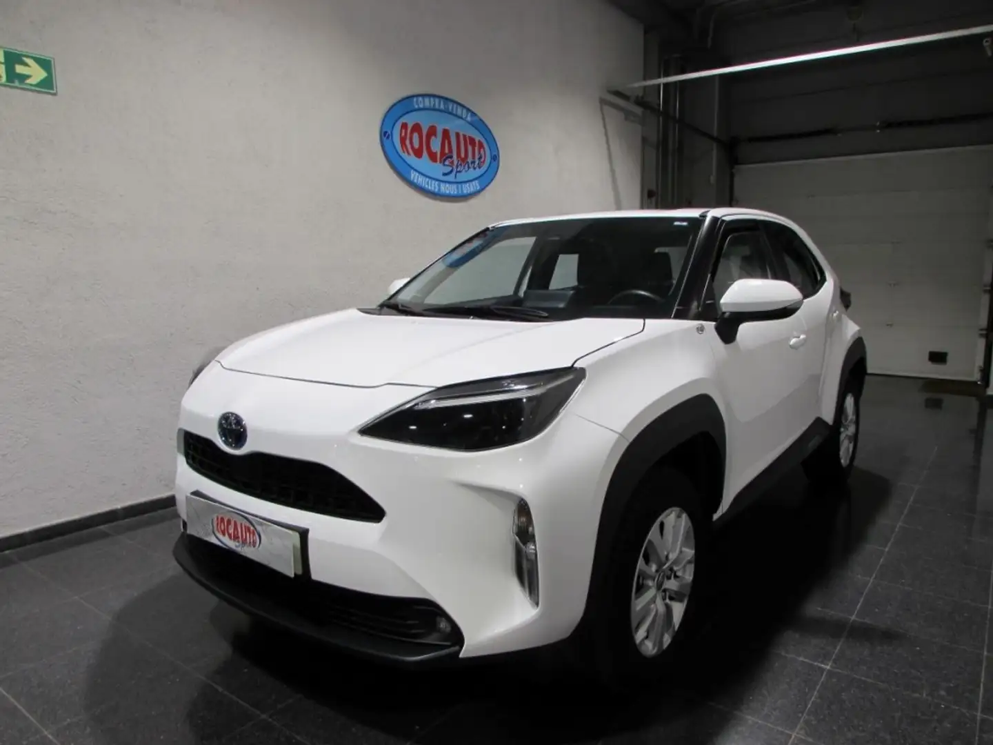 Toyota Yaris Cross 120H Business Plus Bianco - 1