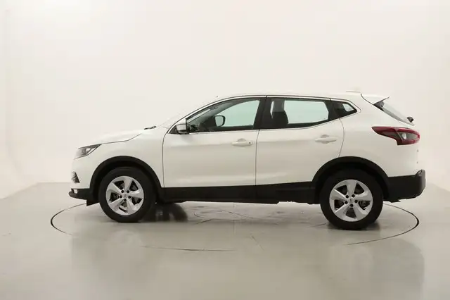 Nissan Qashqai view 2