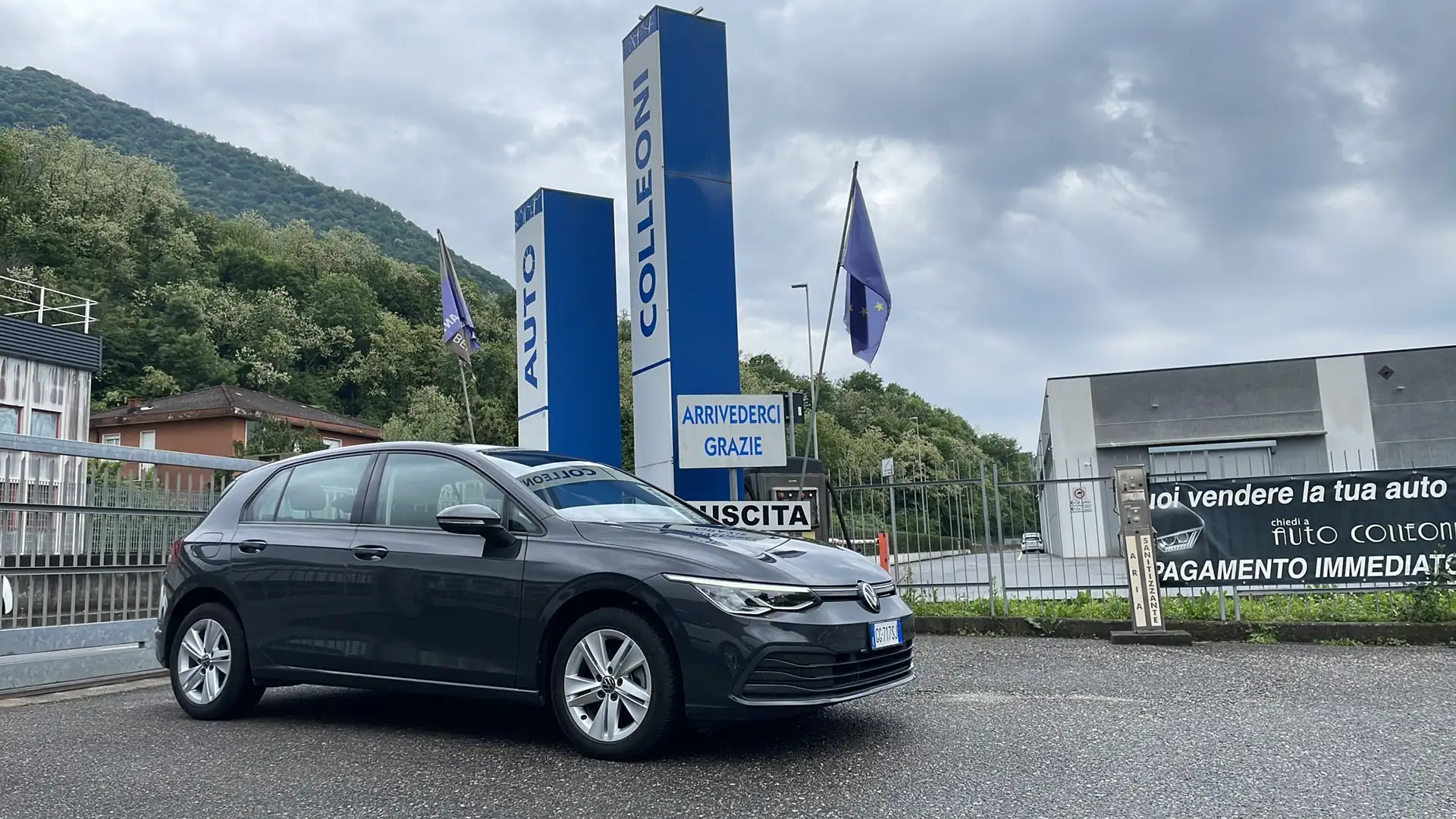 Volkswagen Golf Golf 1.0 tsi evo Life 110cv Gris - 1
