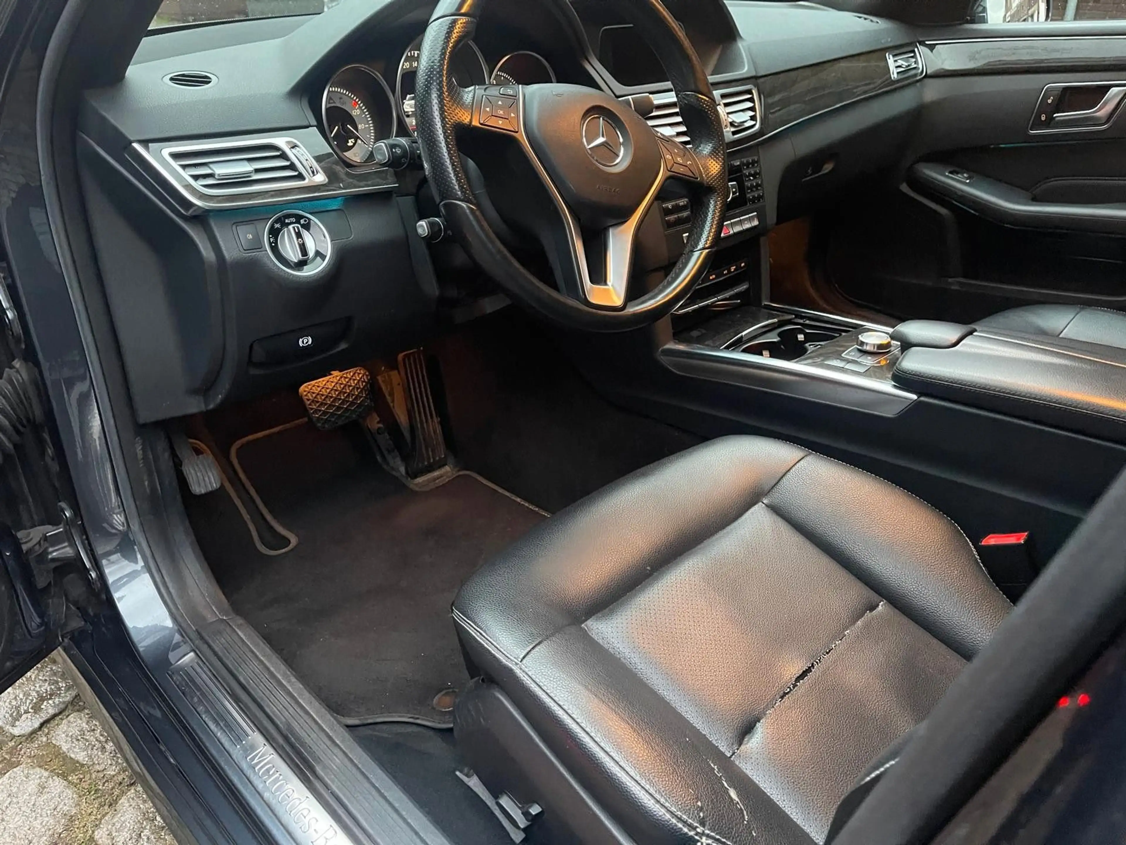 Mercedes-Benz E 200 CDI BlueEfficiency Avantgarde / Leder /LED — photo 15