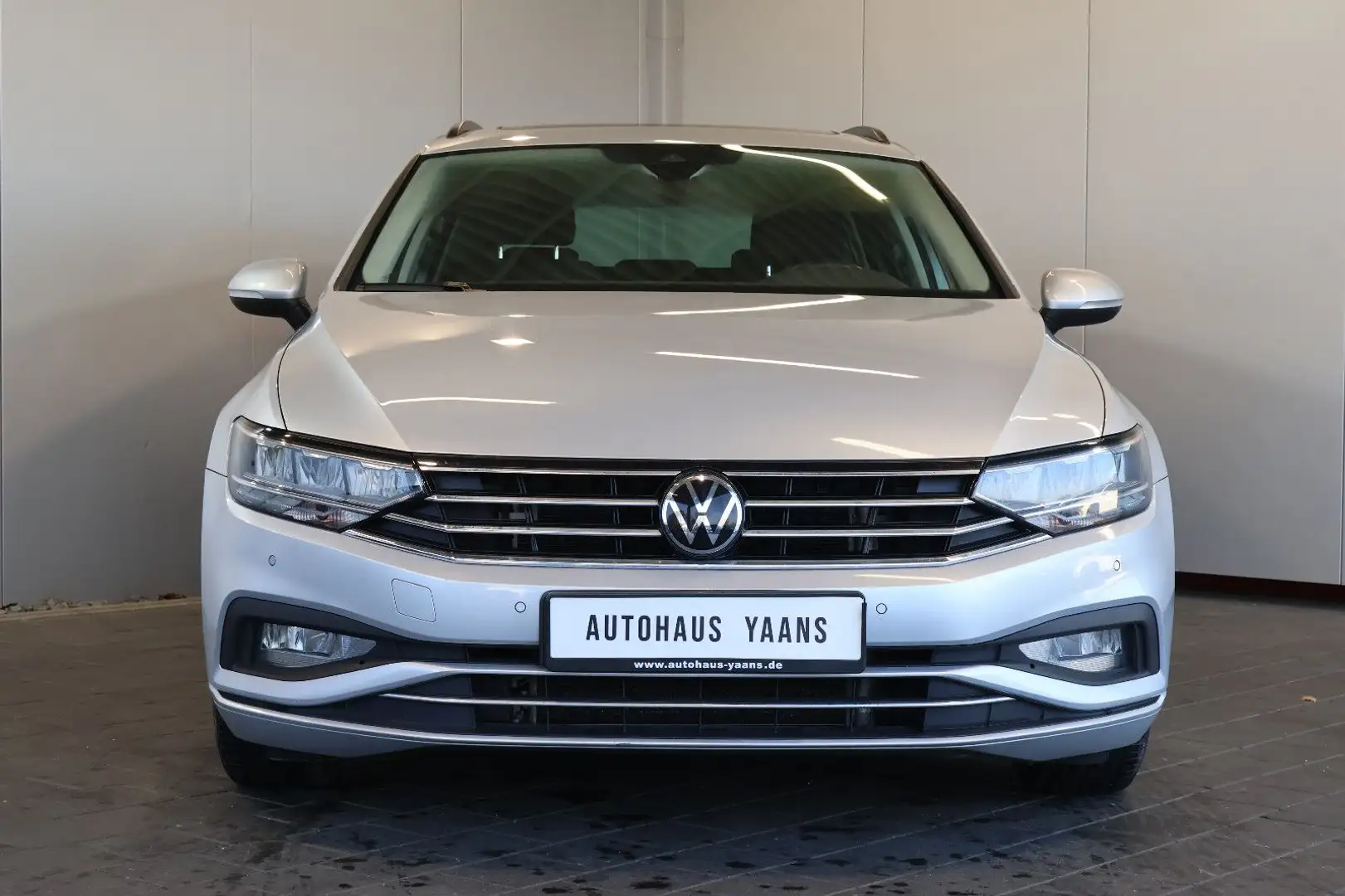 Volkswagen Passat Variant Passat 2.0 TDI Business AID+ACC+KAM+LED+PANO Gelb - 2