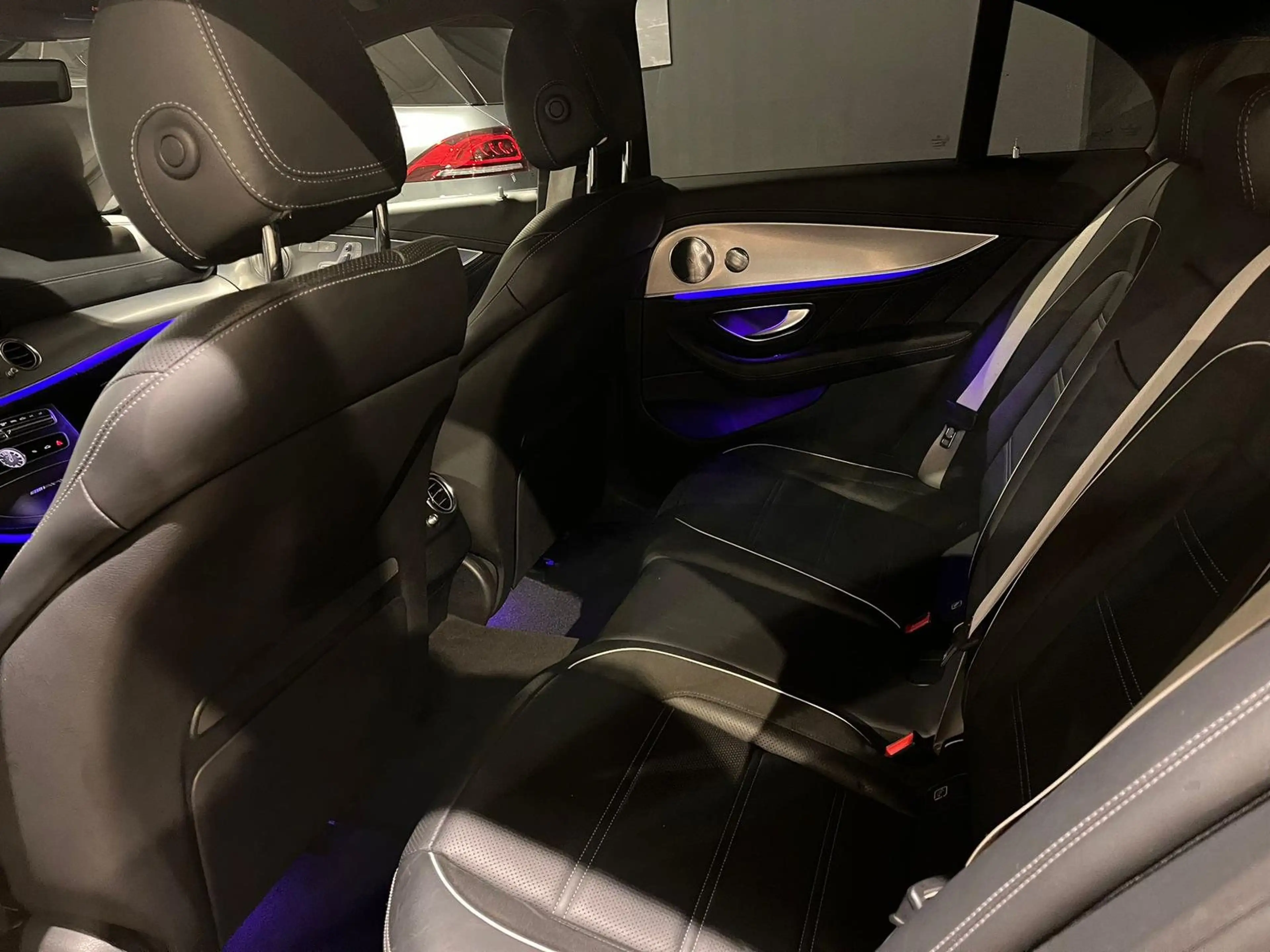 Mercedes-Benz E 63 AMG S 4Matic+ Pano Burmester Night 360 HEAD-UP-DISPLAY — photo 7