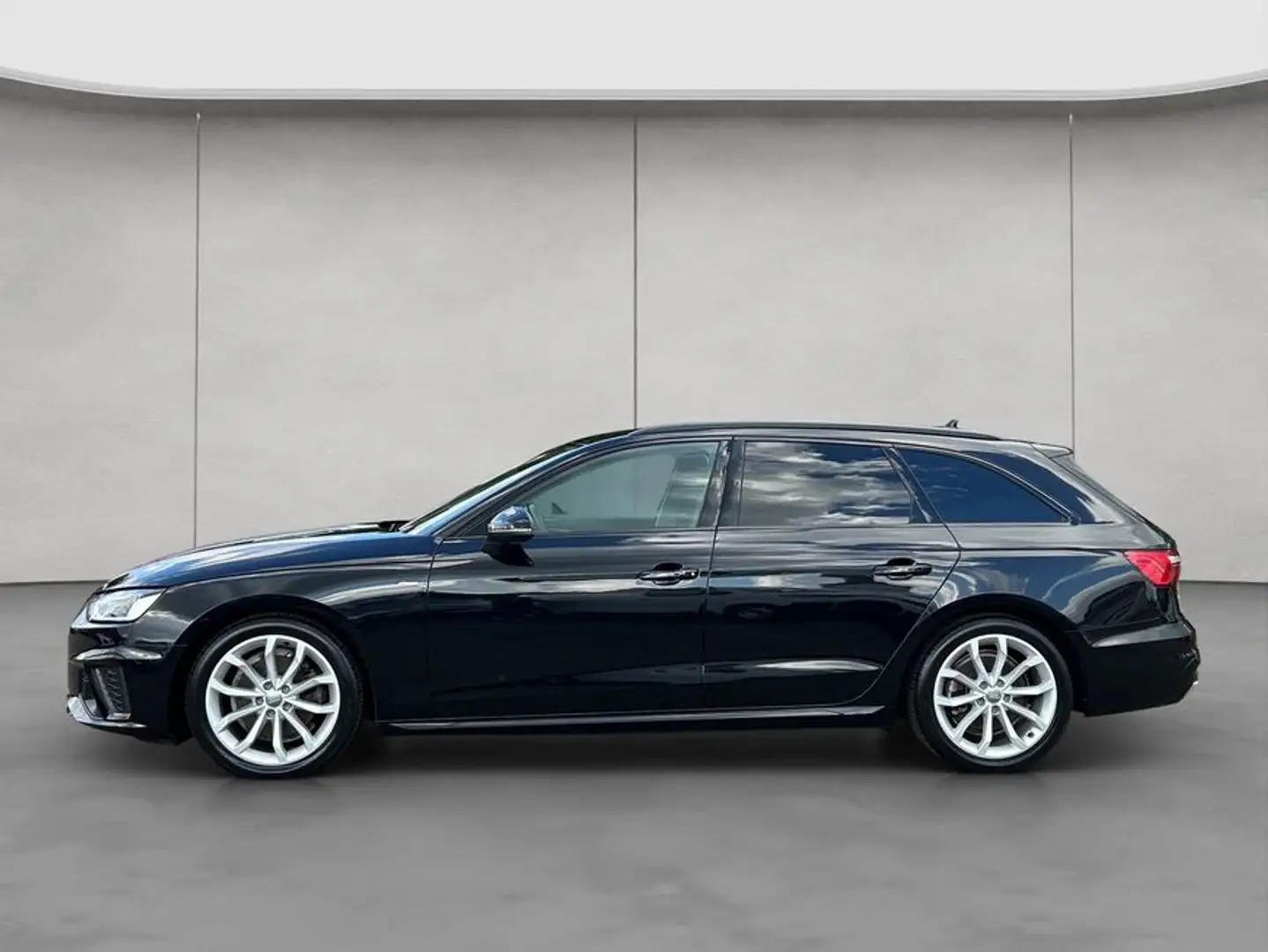 Audi A4 Avant 35 TFSI S tronic S line Schwarz - 2