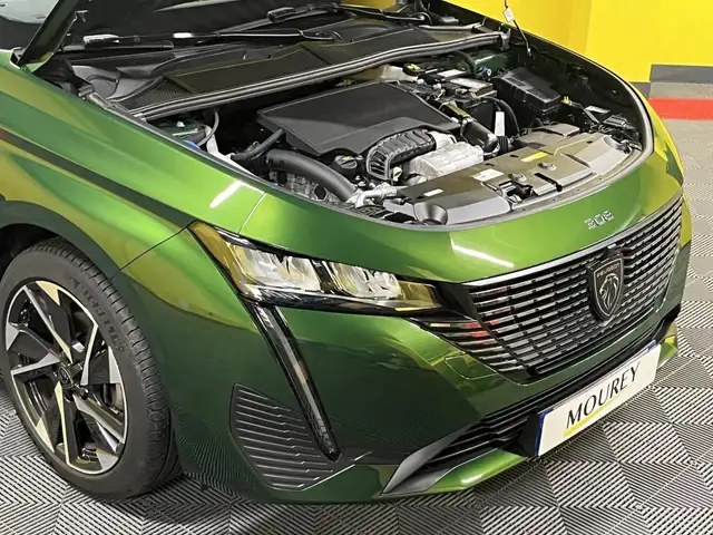 Peugeot 308 view 9