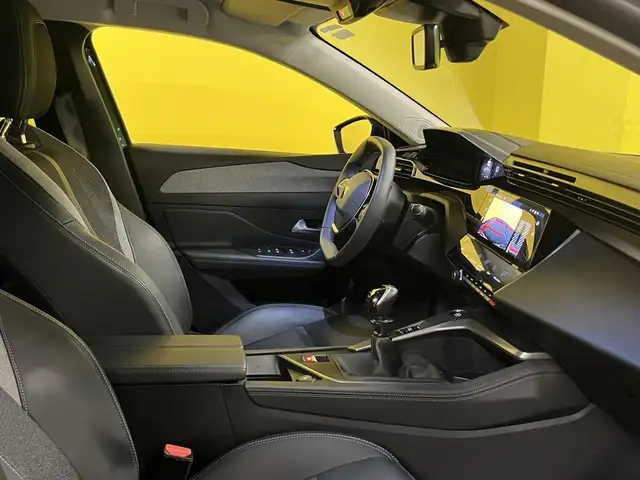 Peugeot 308 view 16