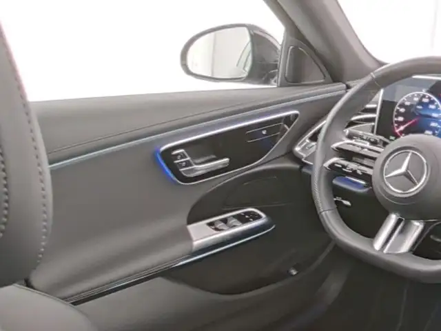 Mercedes-Benz E 300 de 4M T AMG-Line AHV Ansicht 9